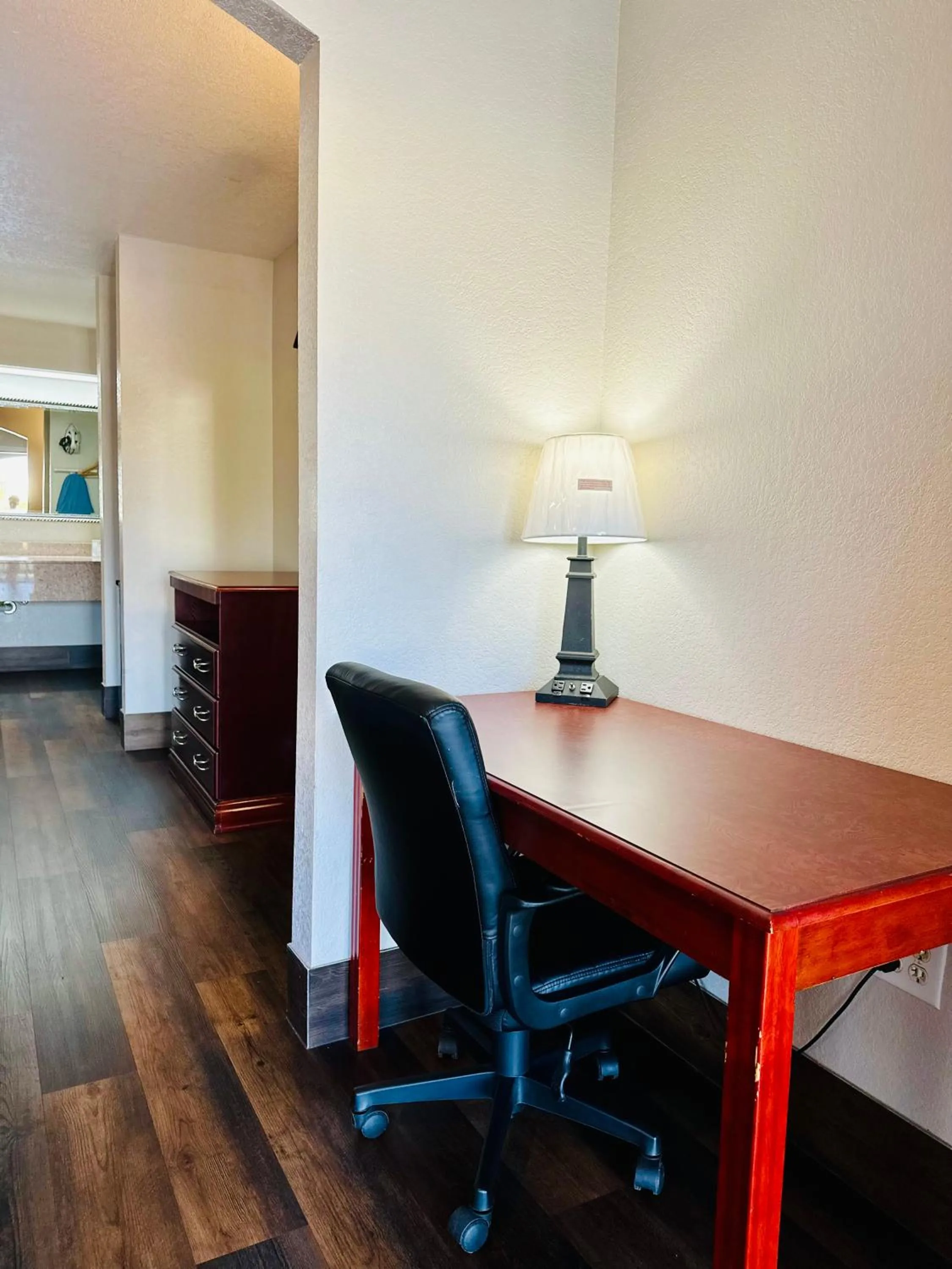 Magnolia Inn and Suites