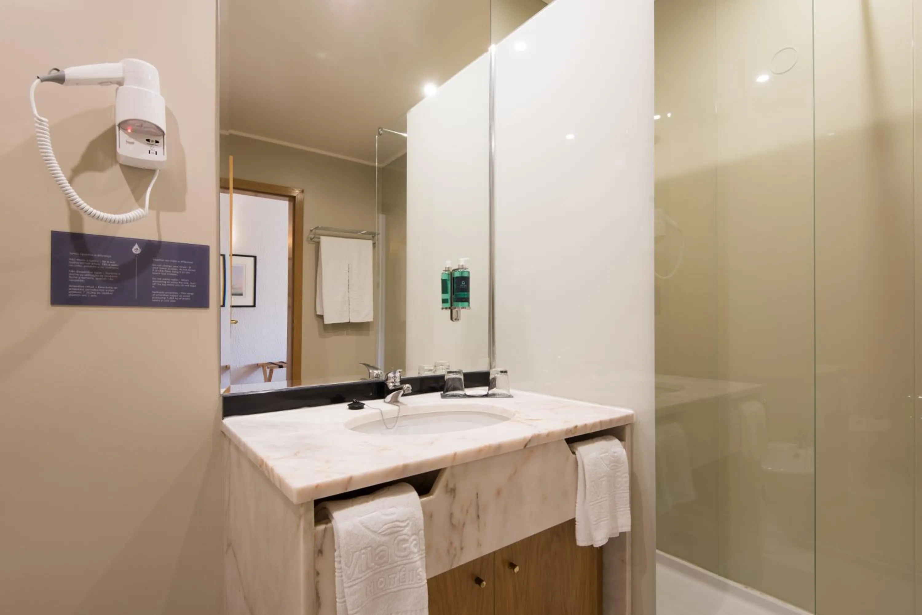 Toilet in Vila Gale Marina