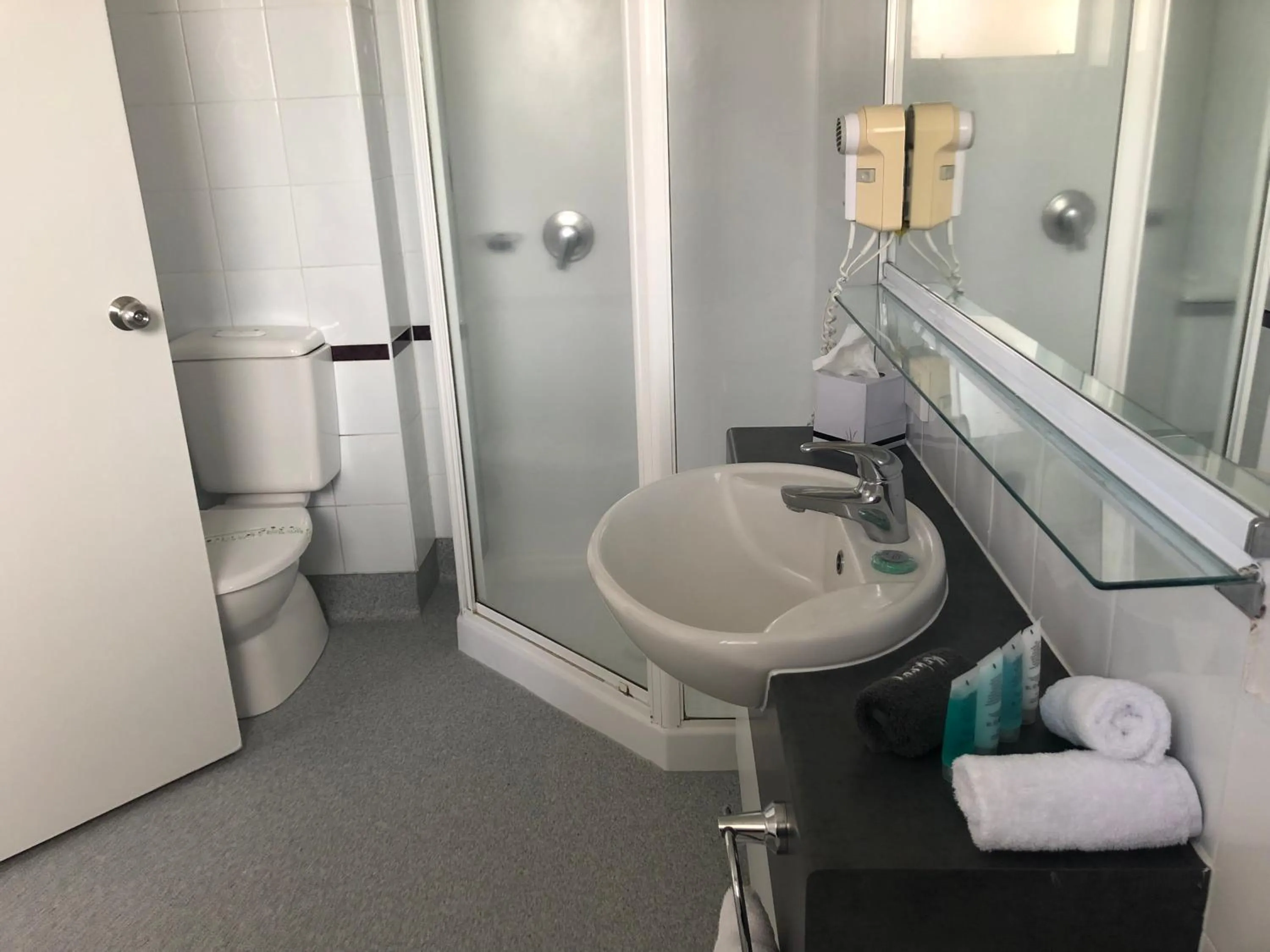 Ambassador Motor Inn