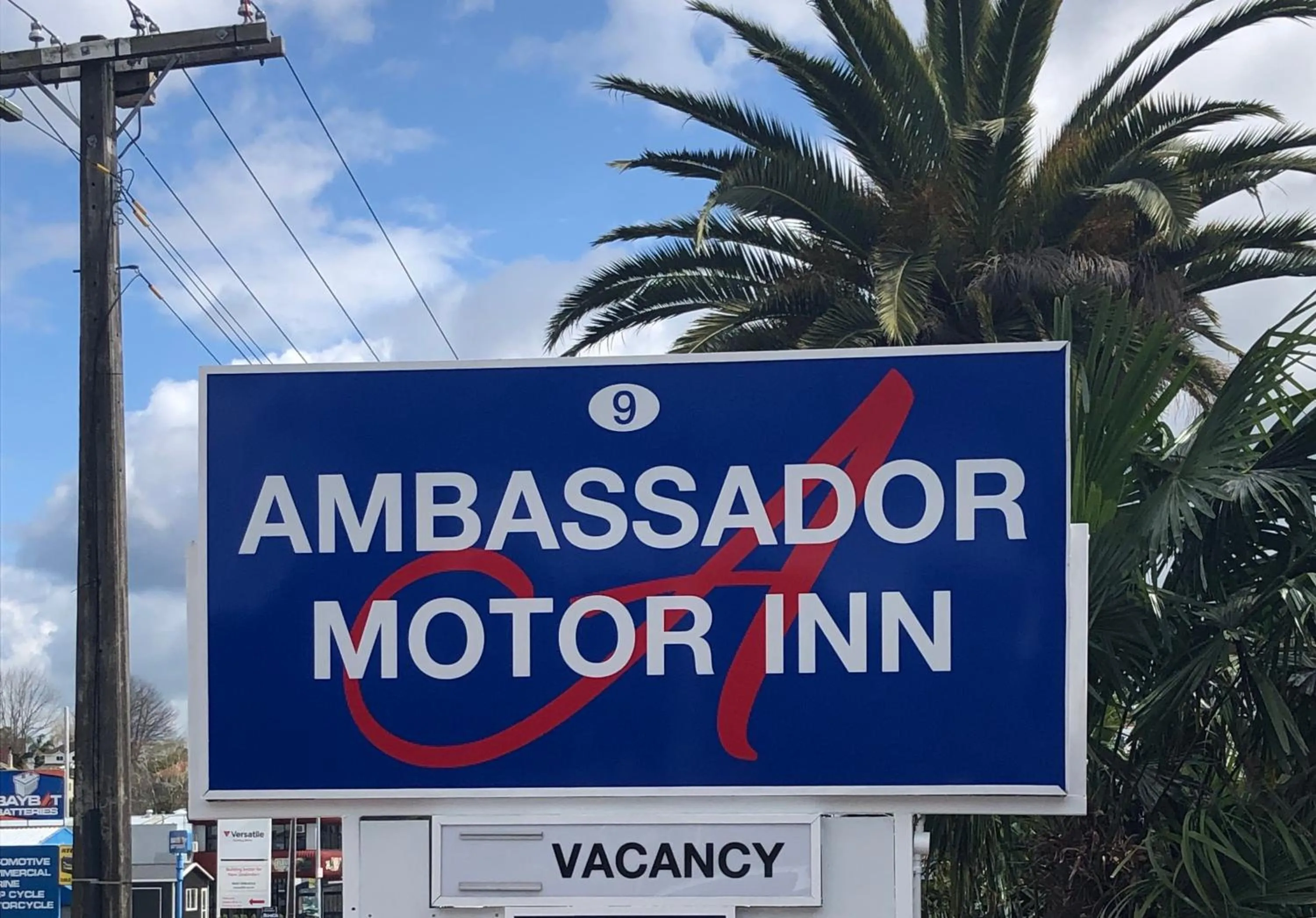 Ambassador Motor Inn