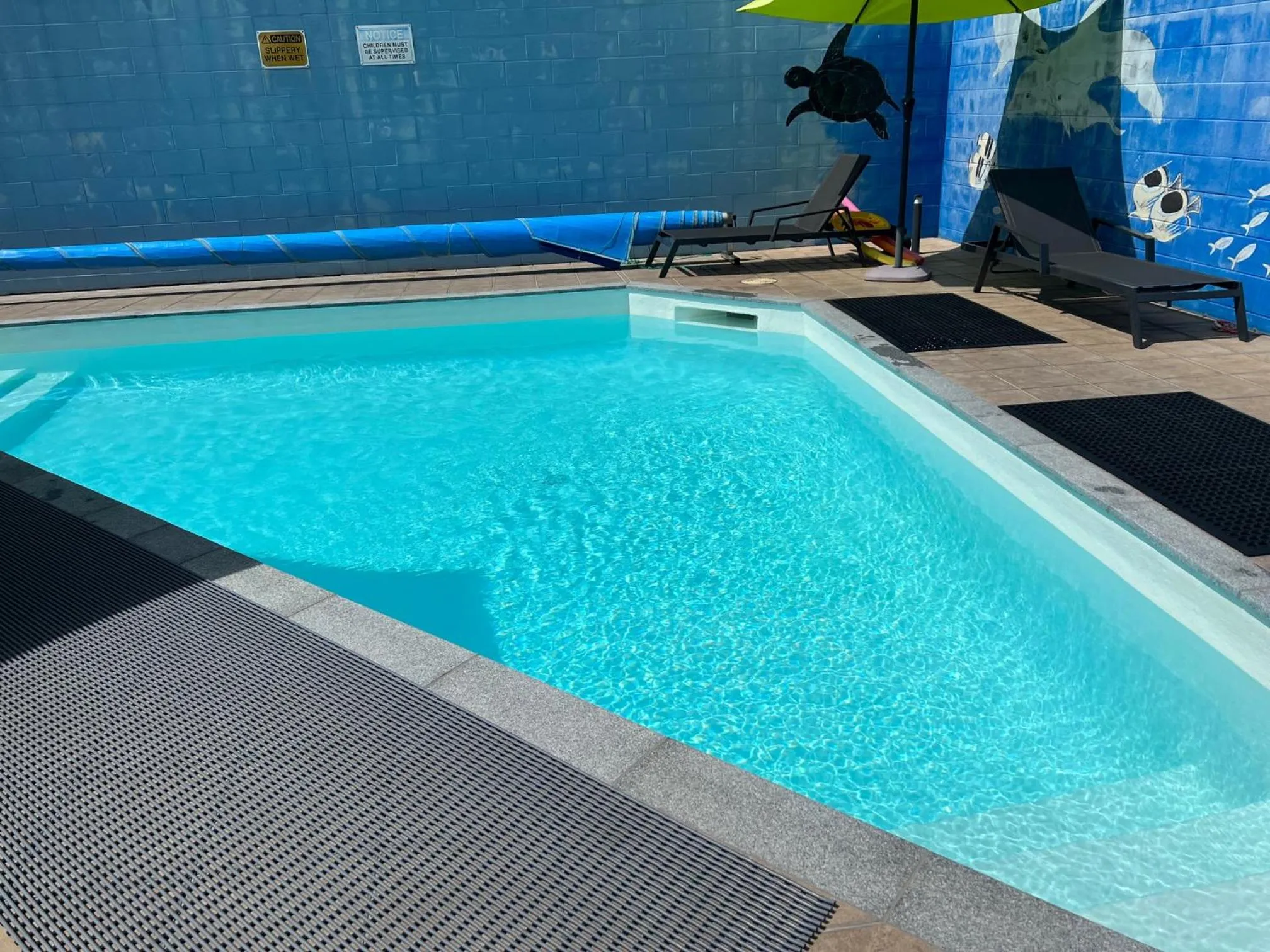 Ambassador Motor Inn