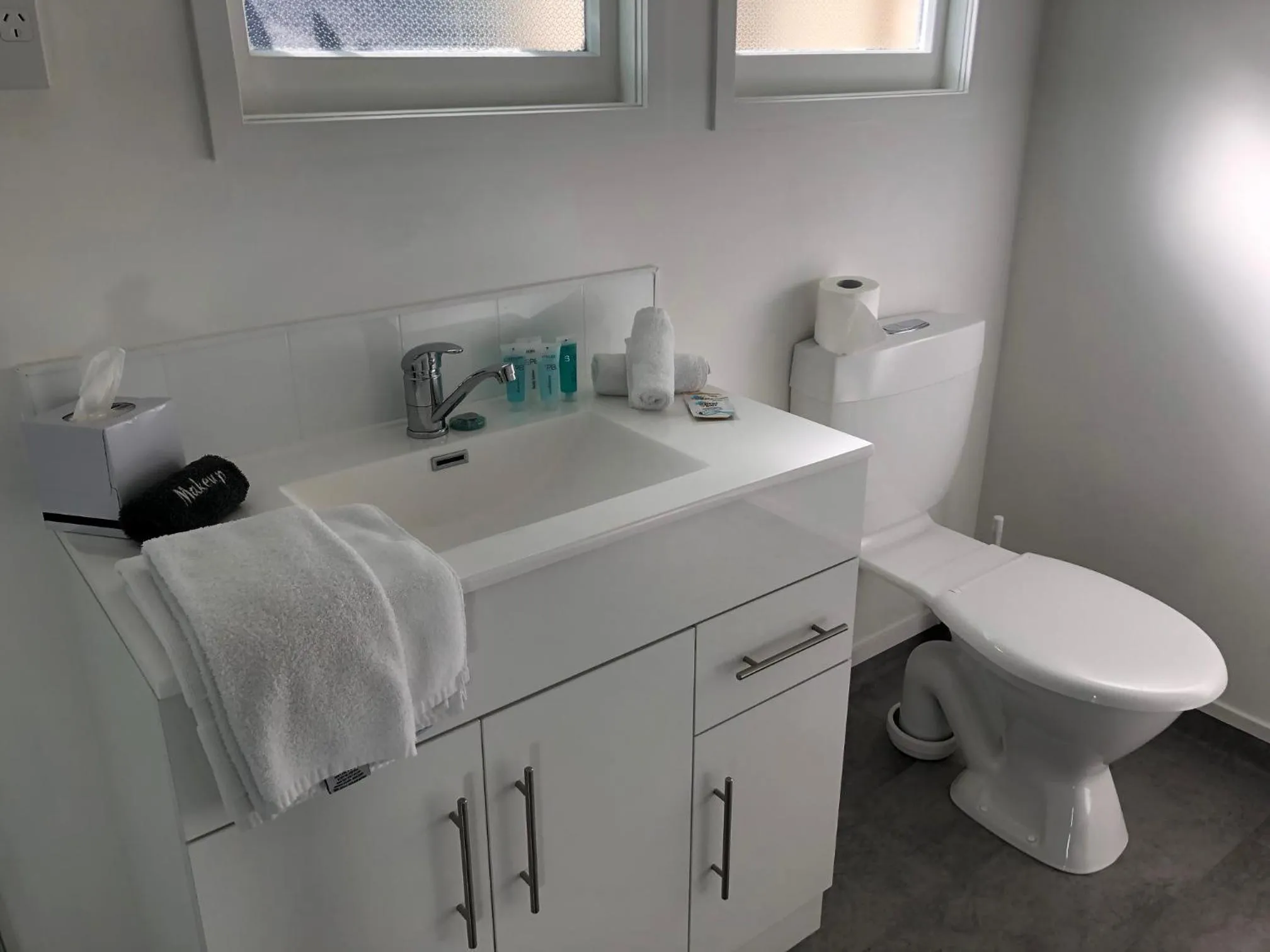 Bathroom in Ambassador Motor Inn