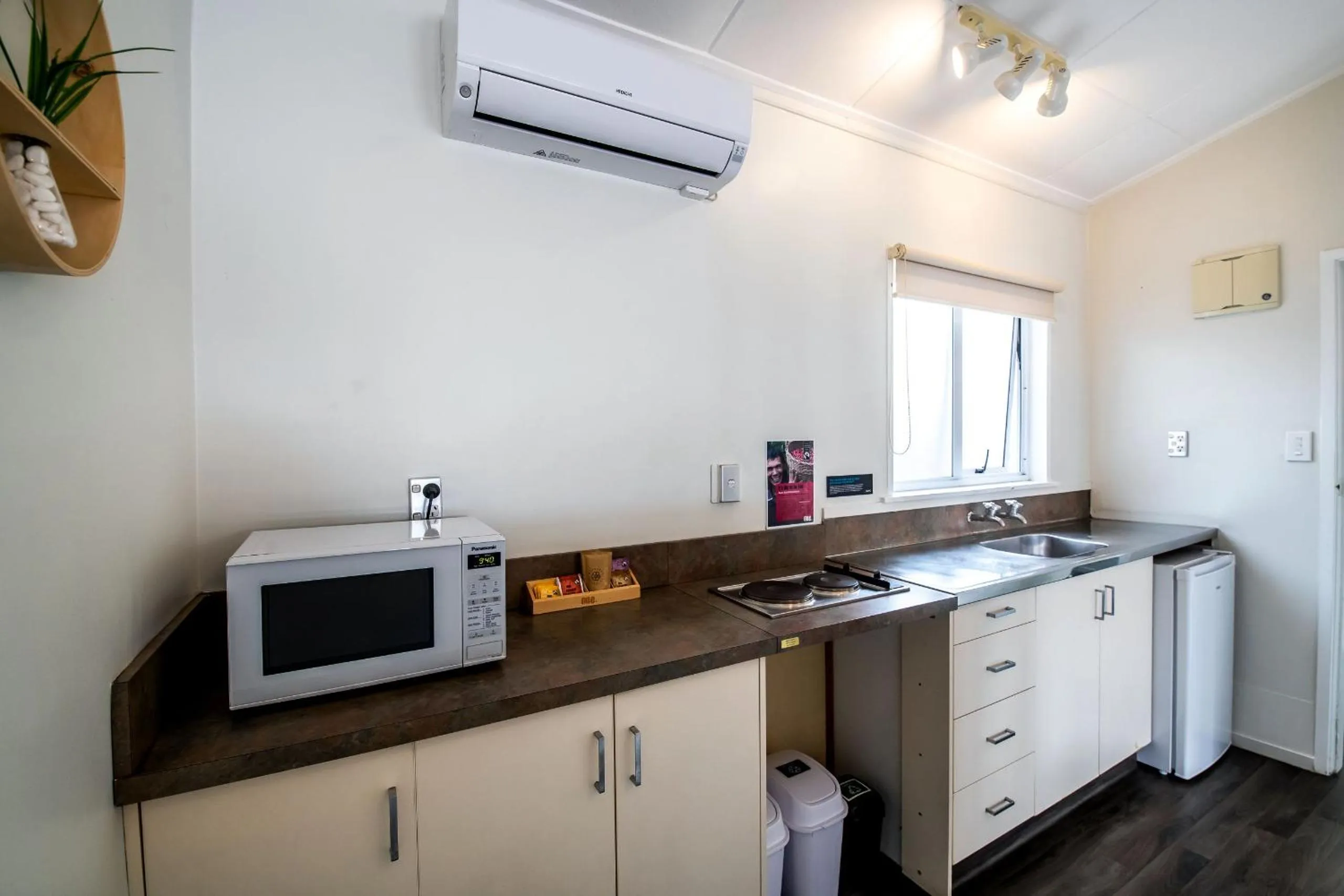 Kitchen or kitchenette in Aura Accommodation