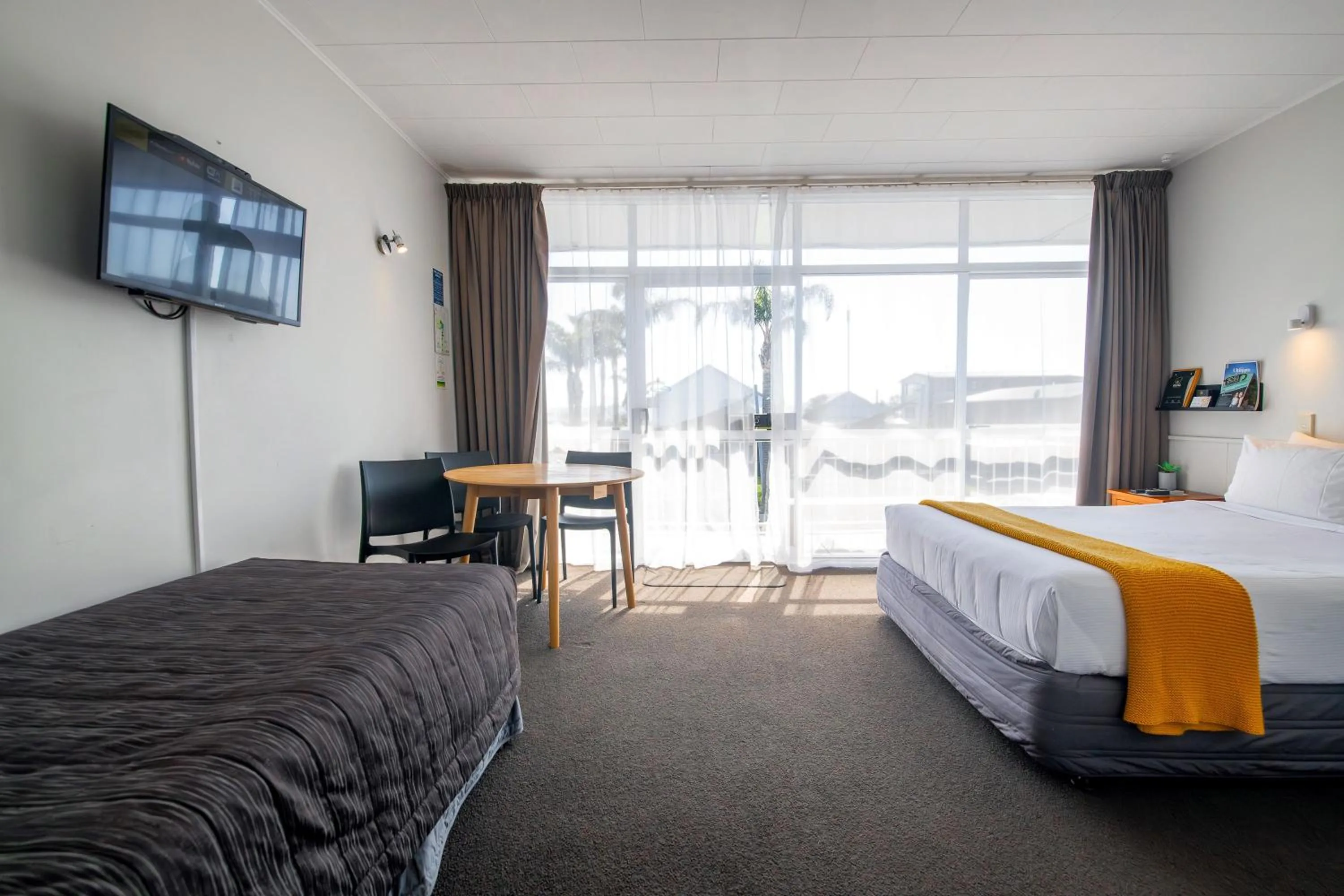 Bedroom, Bed in Aura Accommodation