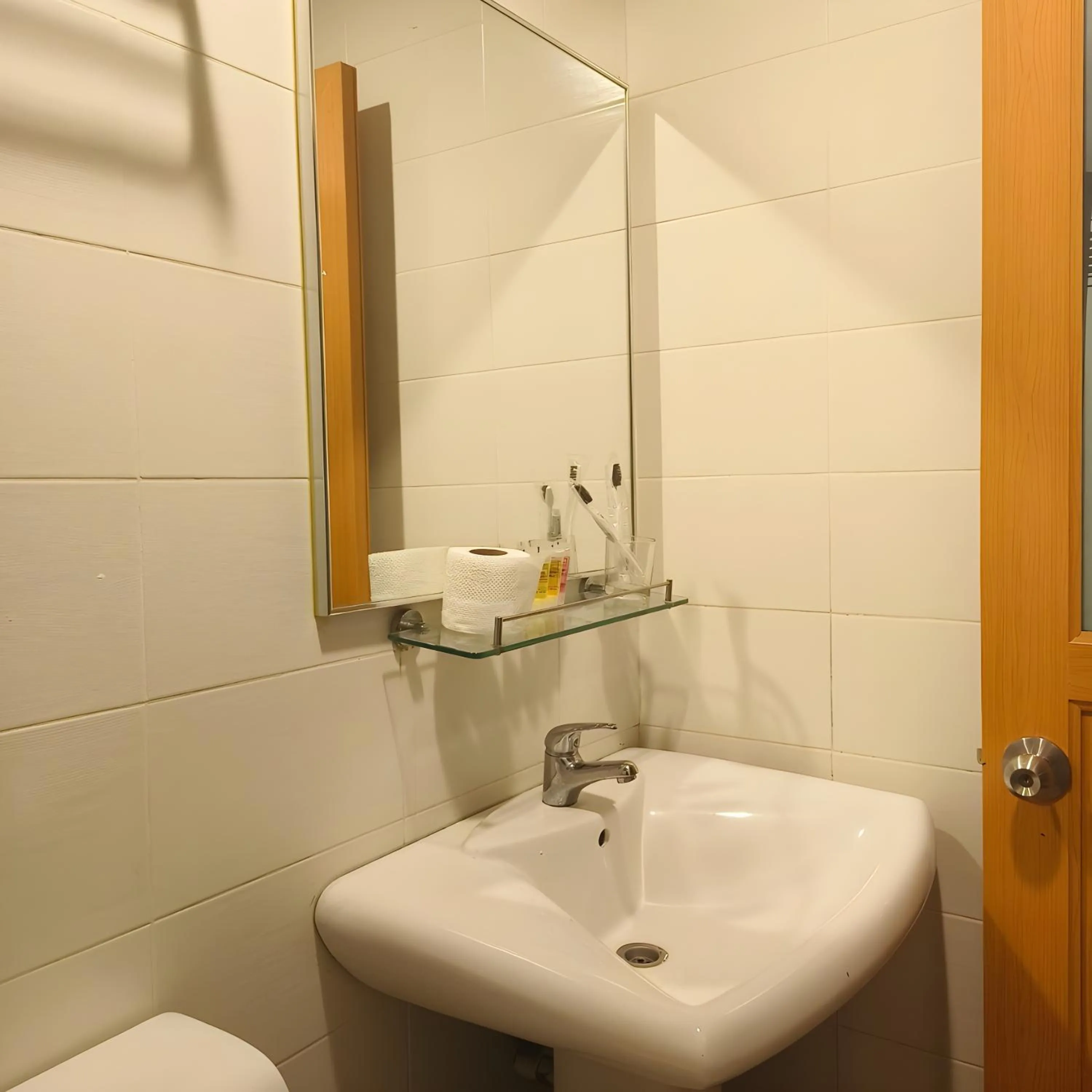 Bathroom in LEO Express Hotel