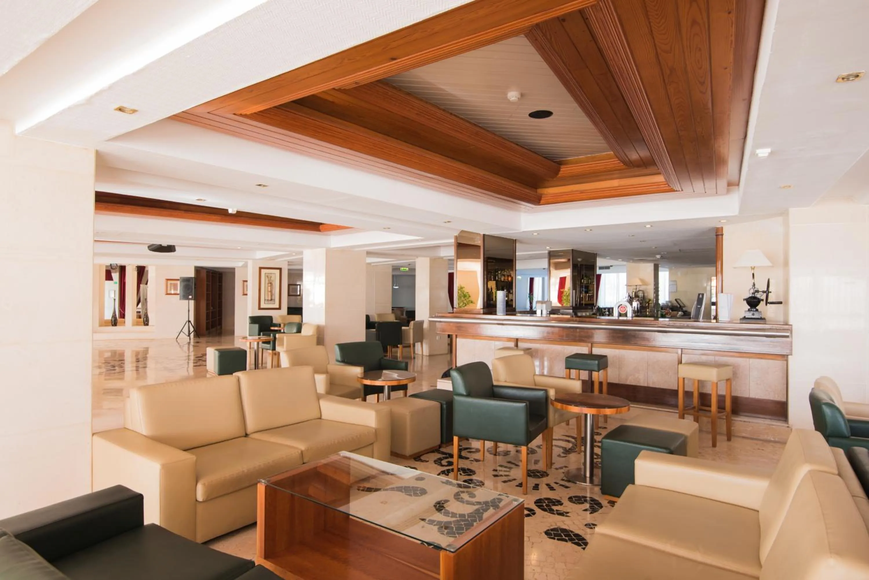 Lounge or bar in Vila Gale Ampalius