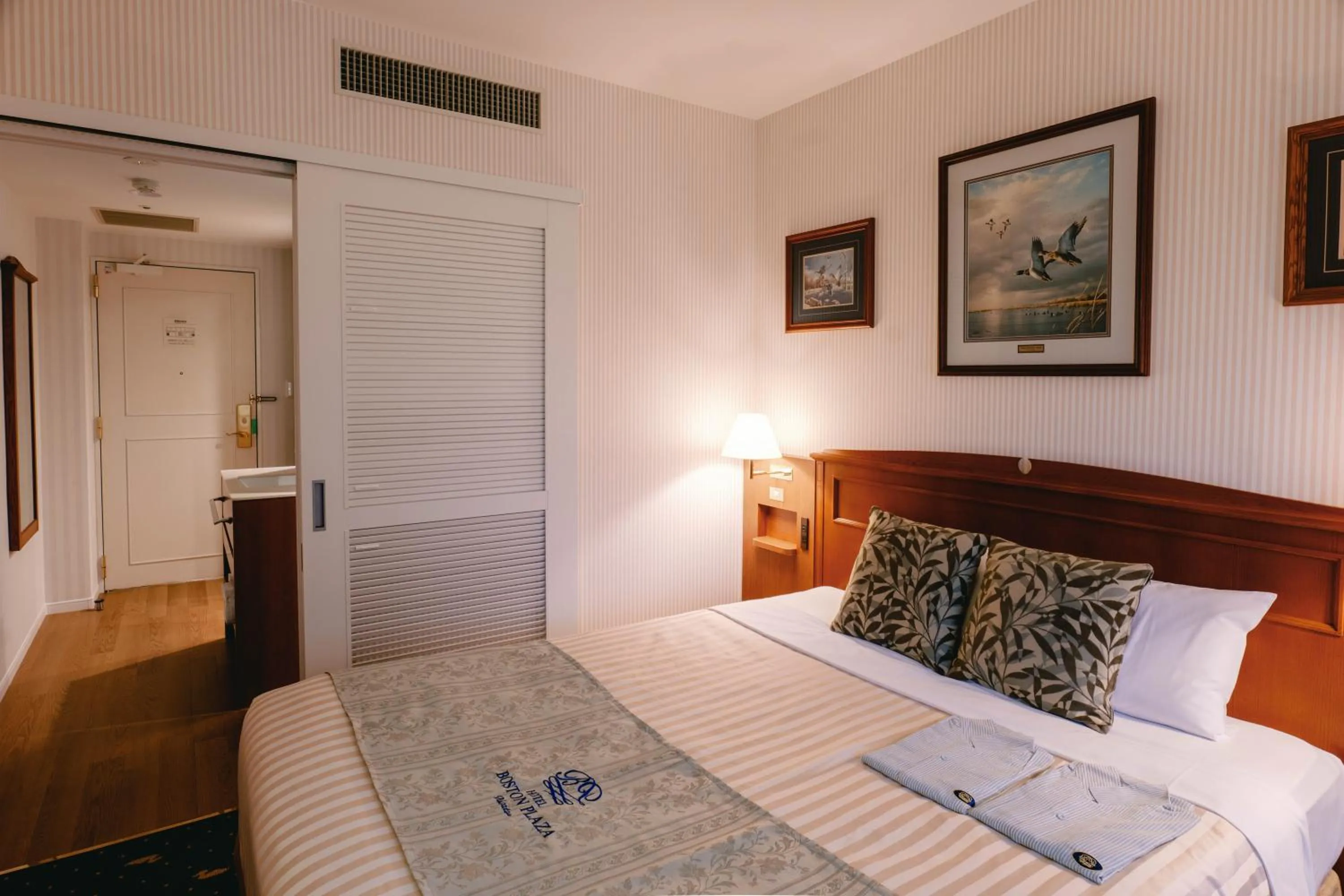 Bed in Hotel Boston Plaza Kusatsu