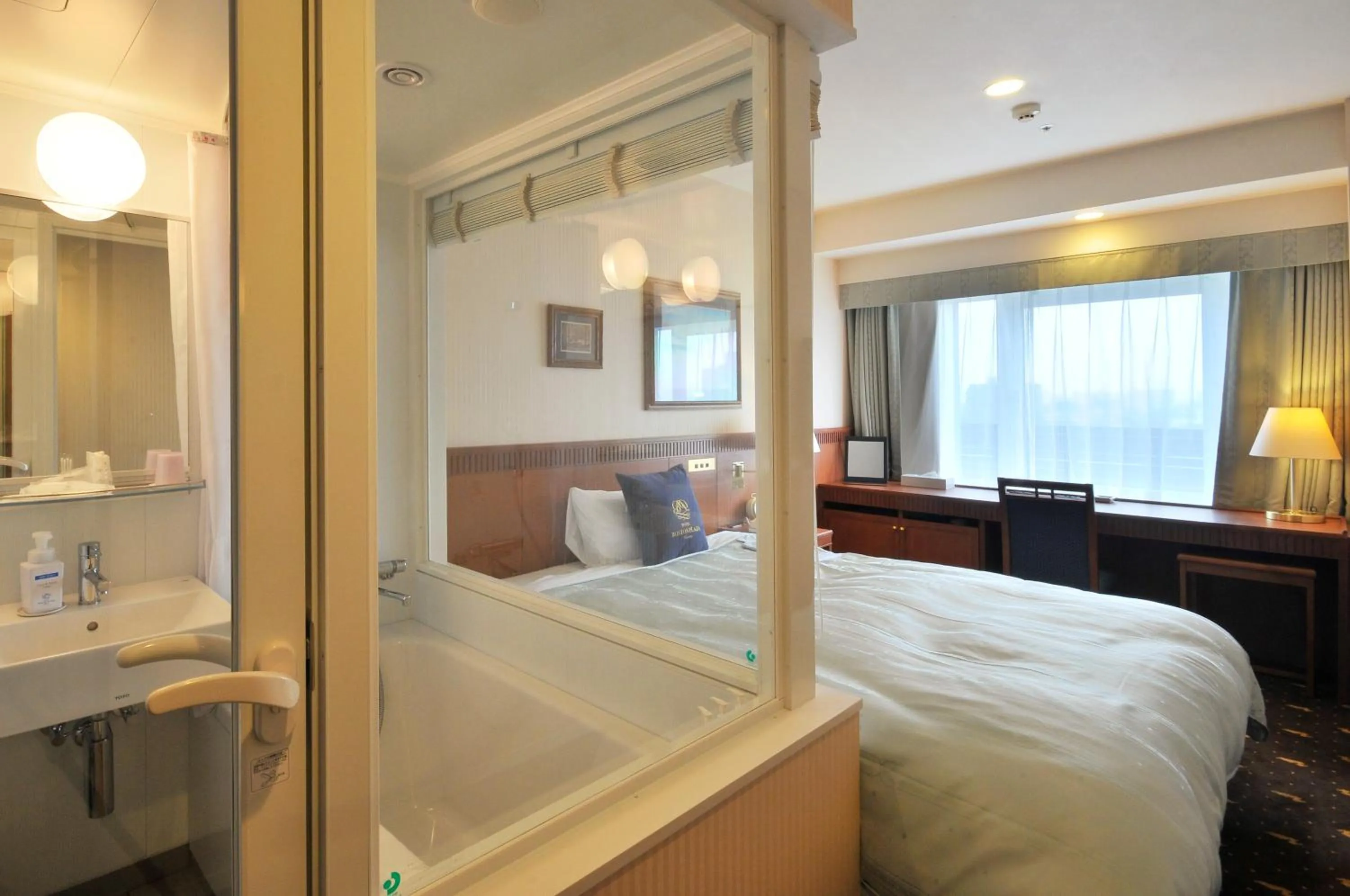 Decorative detail, Bed in Hotel Boston Plaza Kusatsu