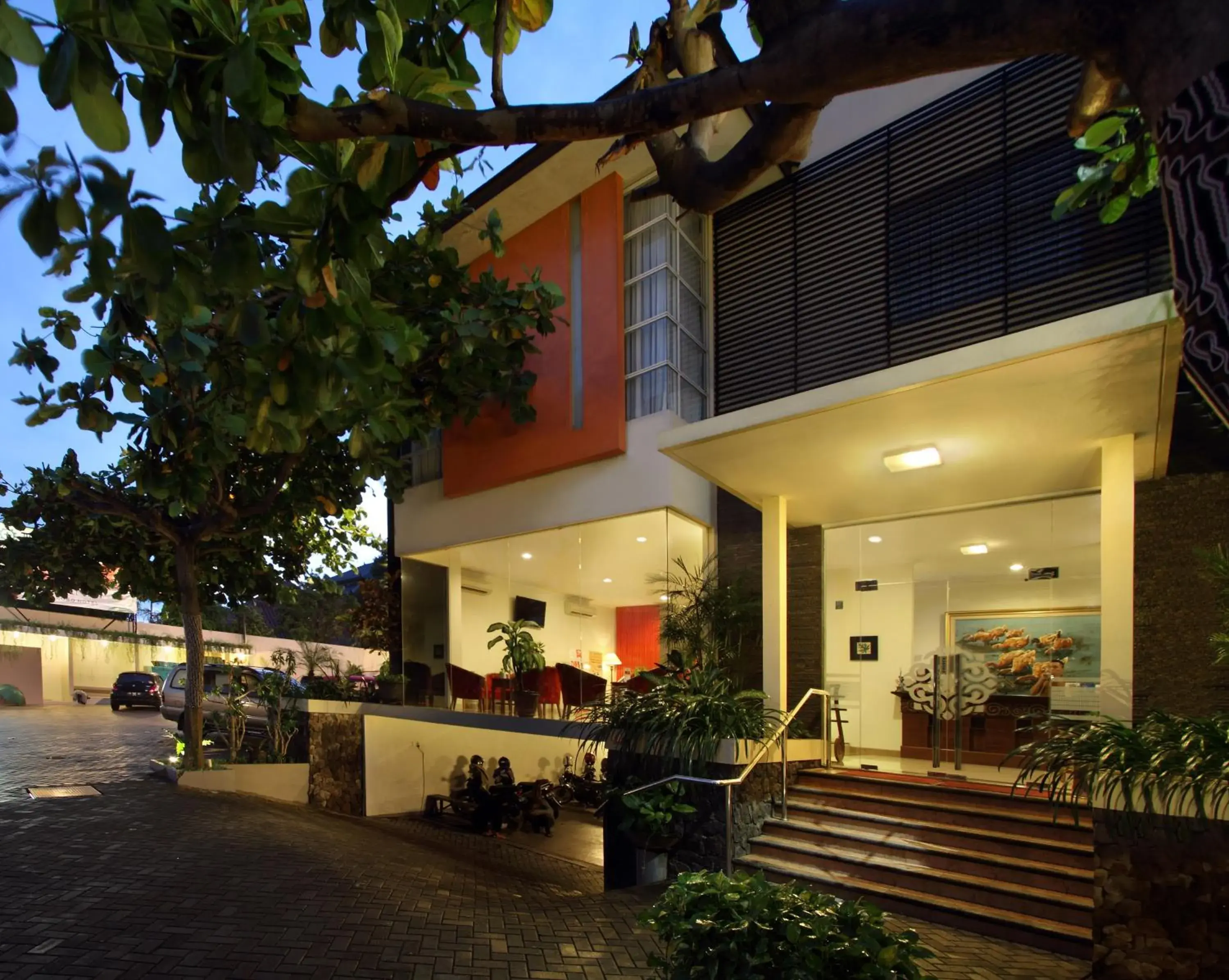 Lobby or reception, Patio/Outdoor Area in Sakanti City Hotel