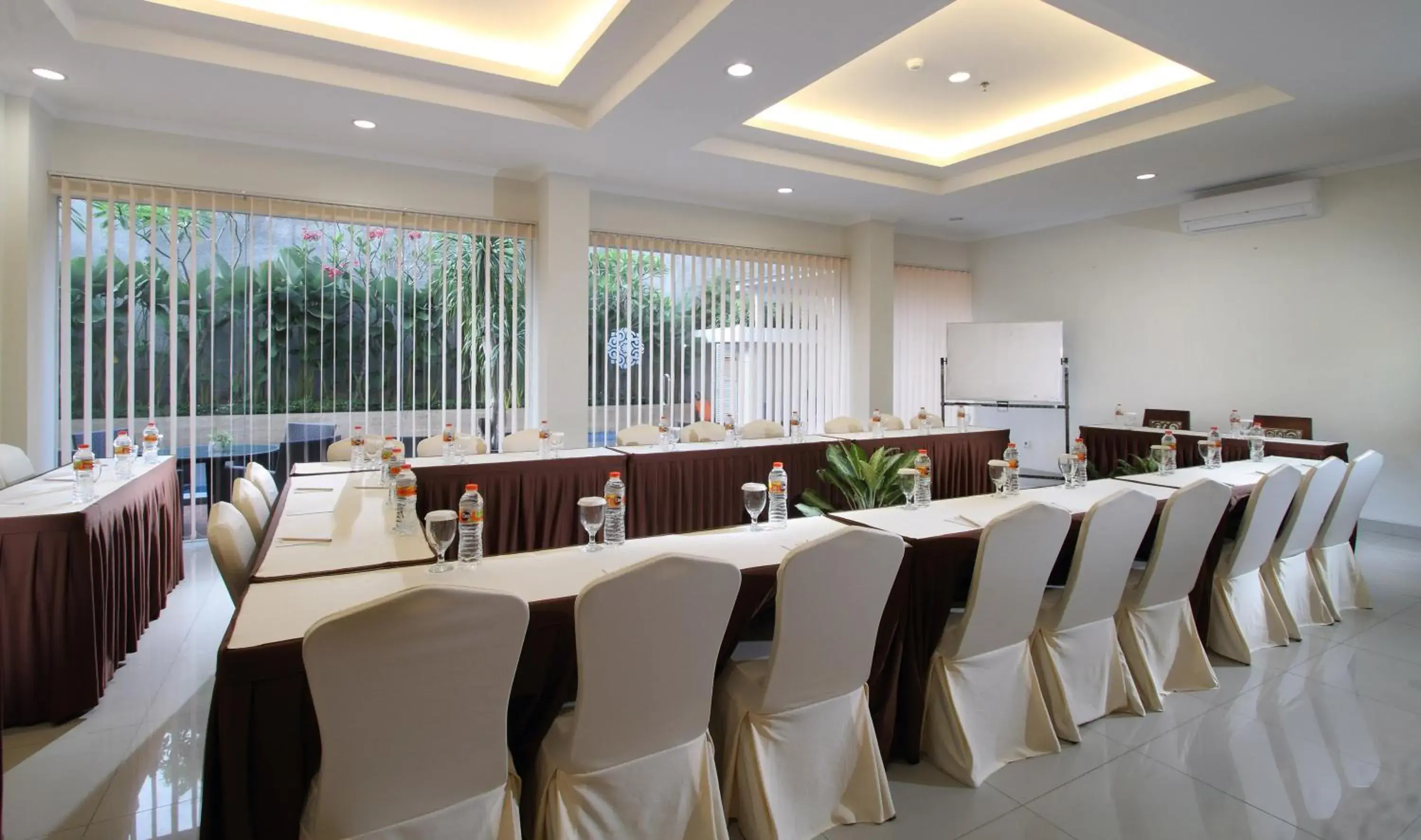 Banquet/Function facilities, Banquet Facilities in Sakanti City Hotel