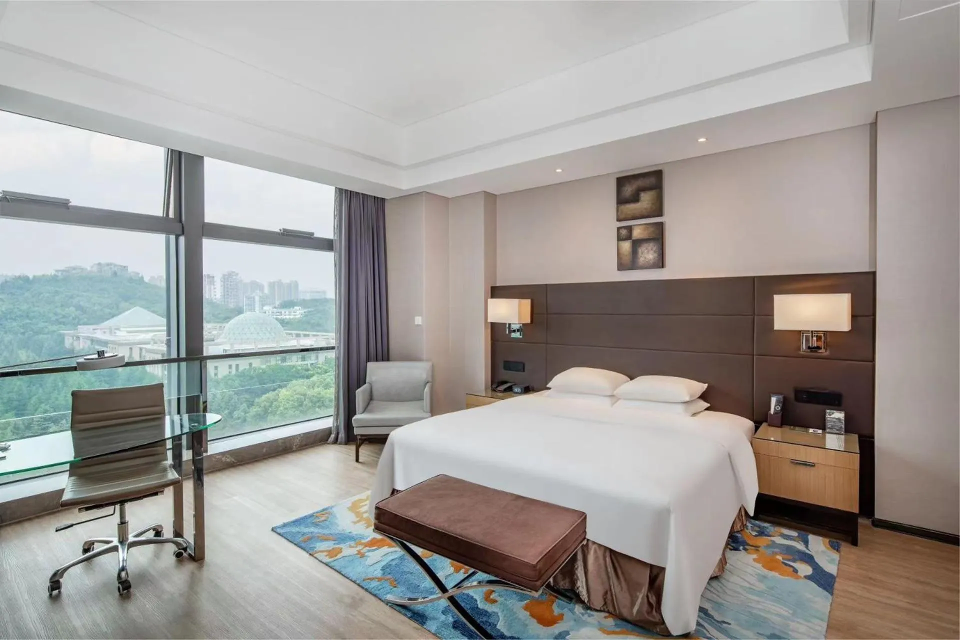 Bed in Renaissance Guiyang Hotel