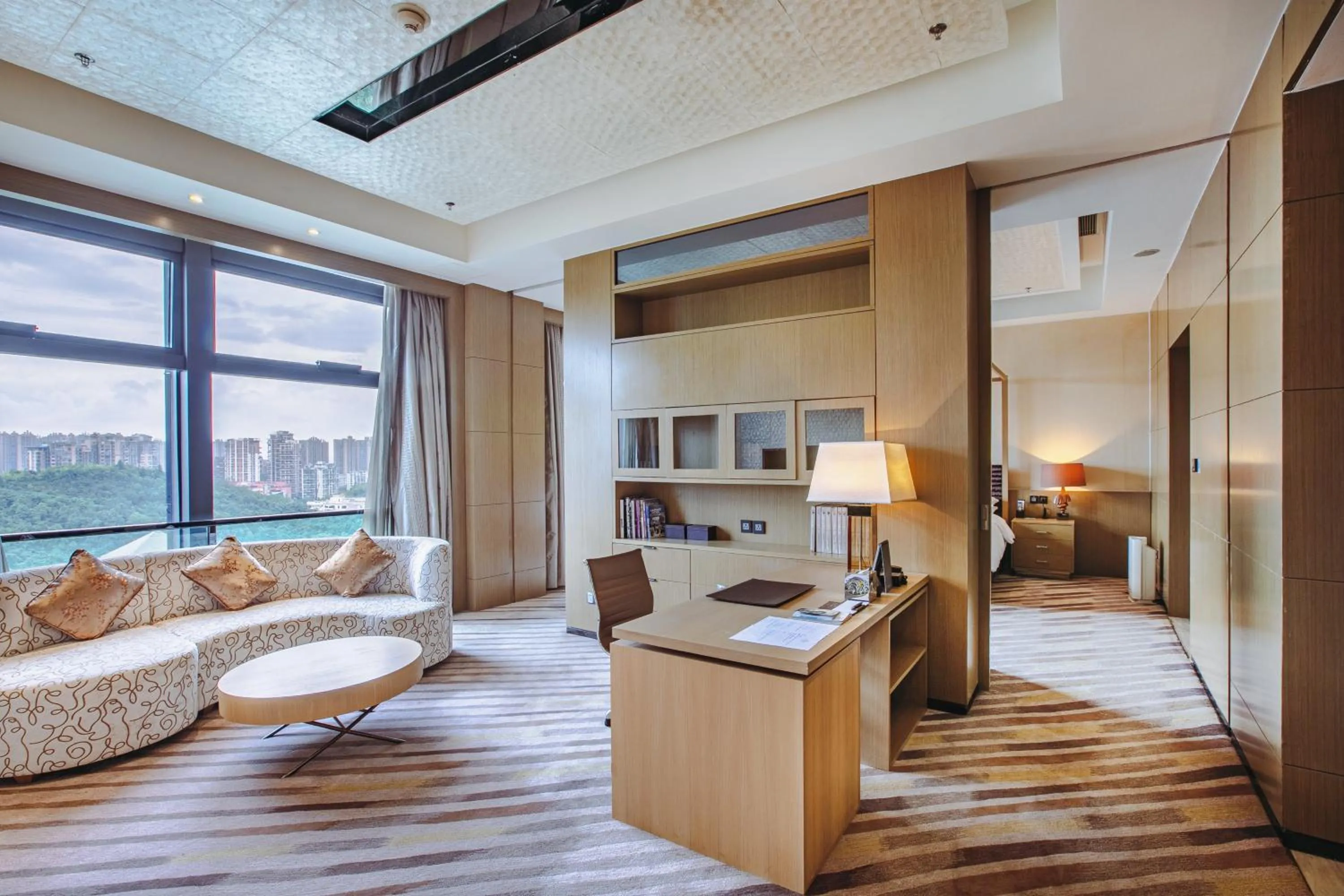 Seating area in Renaissance Guiyang Hotel