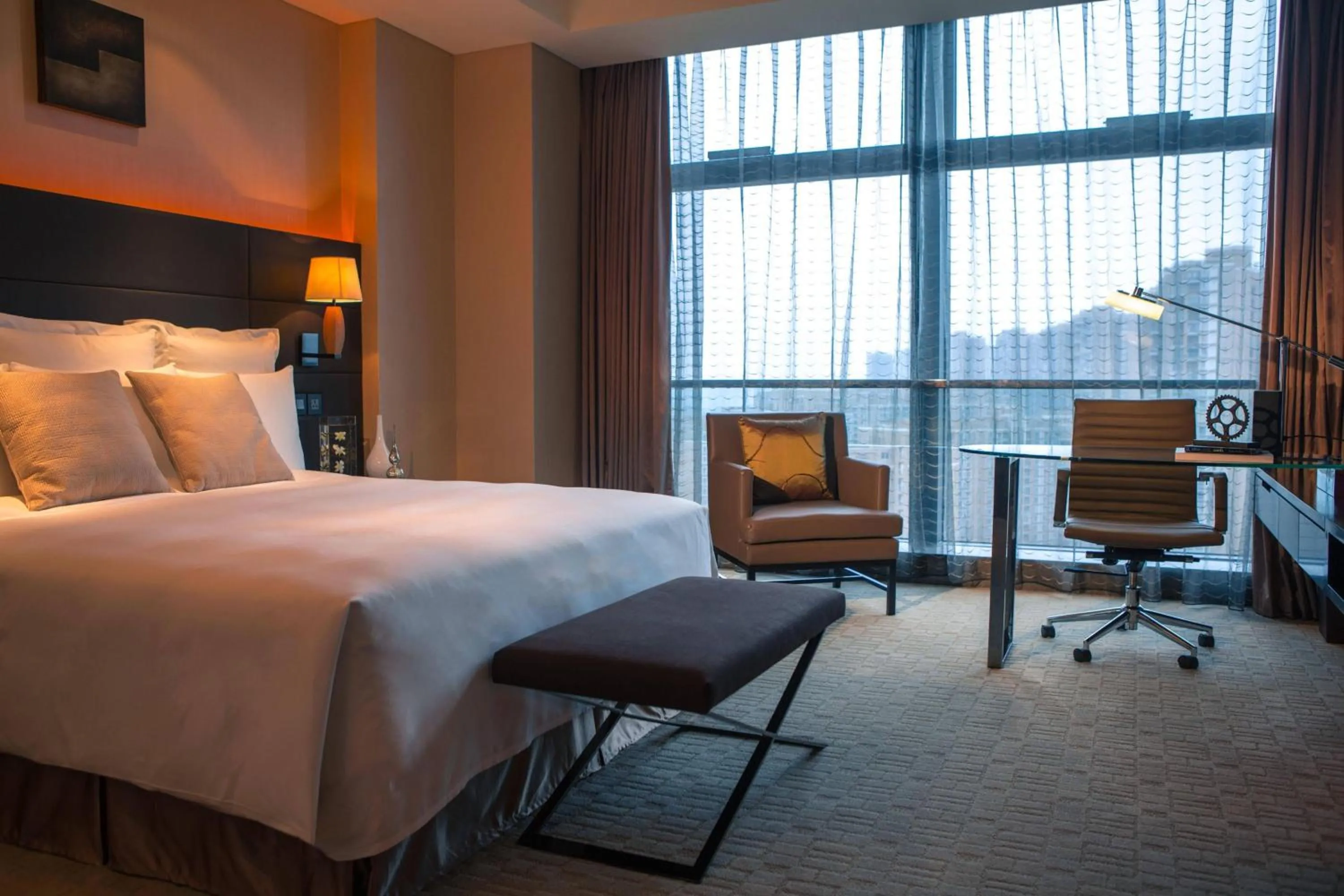 Bedroom, Bed in Renaissance Guiyang Hotel