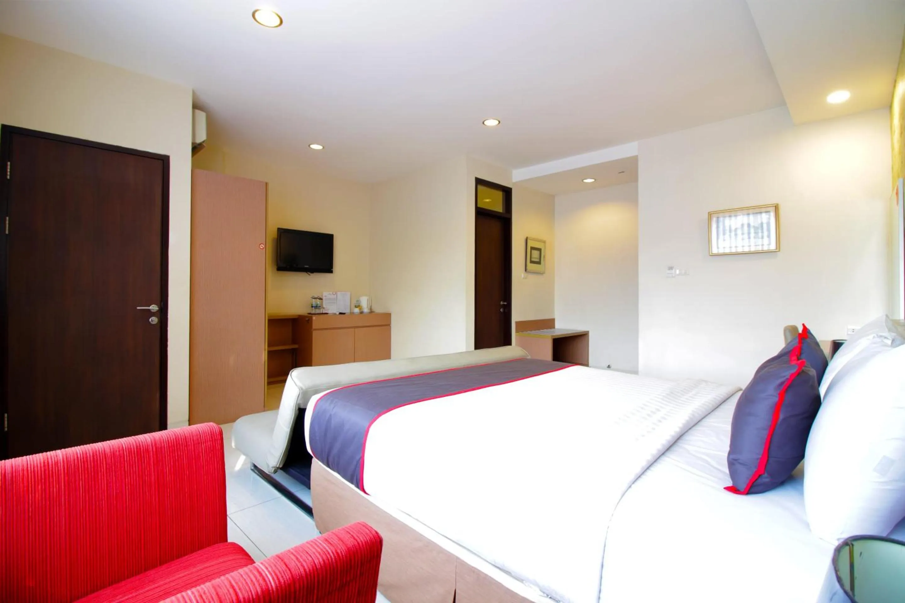 Bedroom, Bed in Collection O Pasteur Near Paris Van Java Mall Formerly Sweet Karina