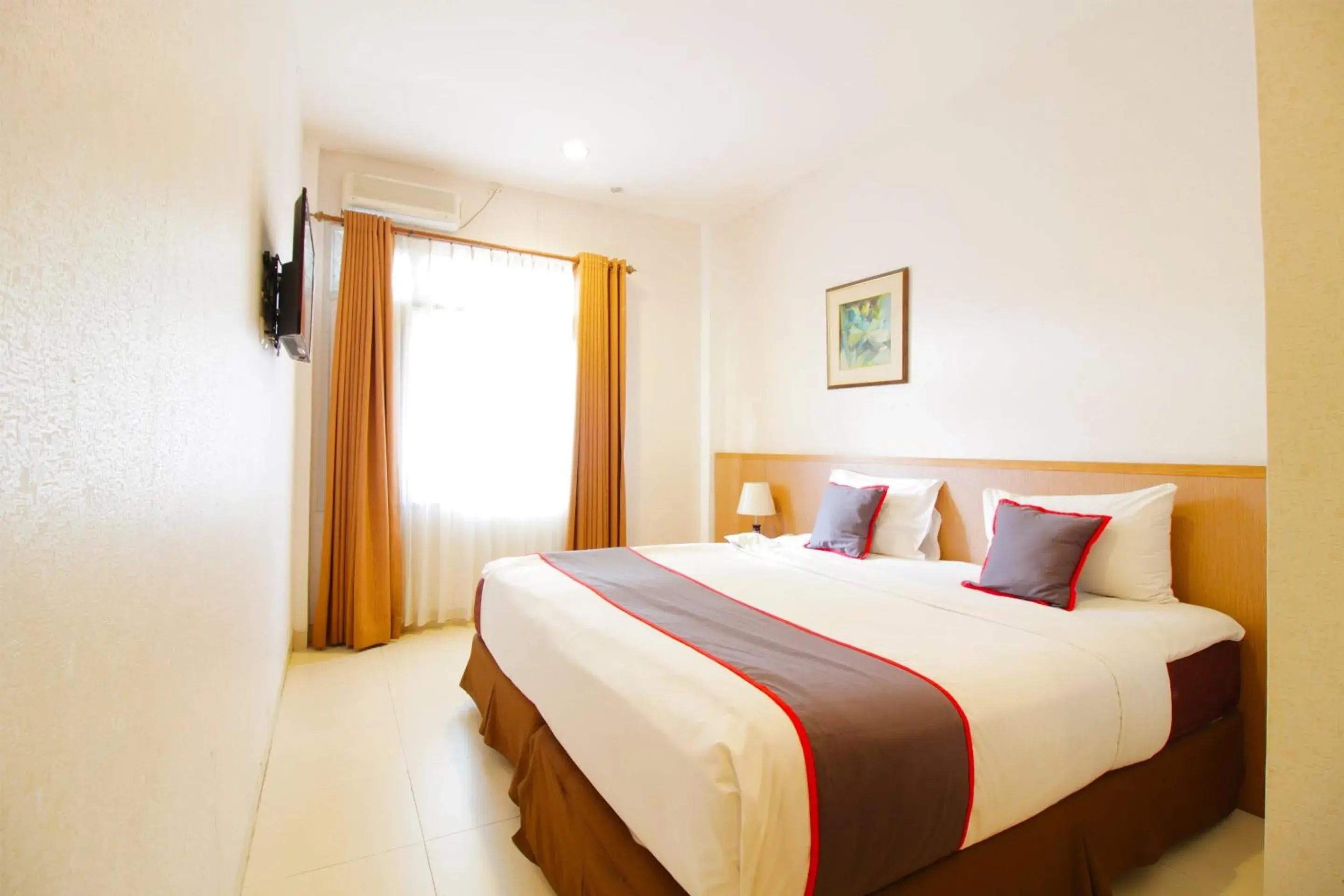 Bedroom, Bed in Collection O Pasteur Near Paris Van Java Mall Formerly Sweet Karina Bedroom, Bed in Collection O Pasteur Near Paris Van Java Mall Formerly Sweet Karina