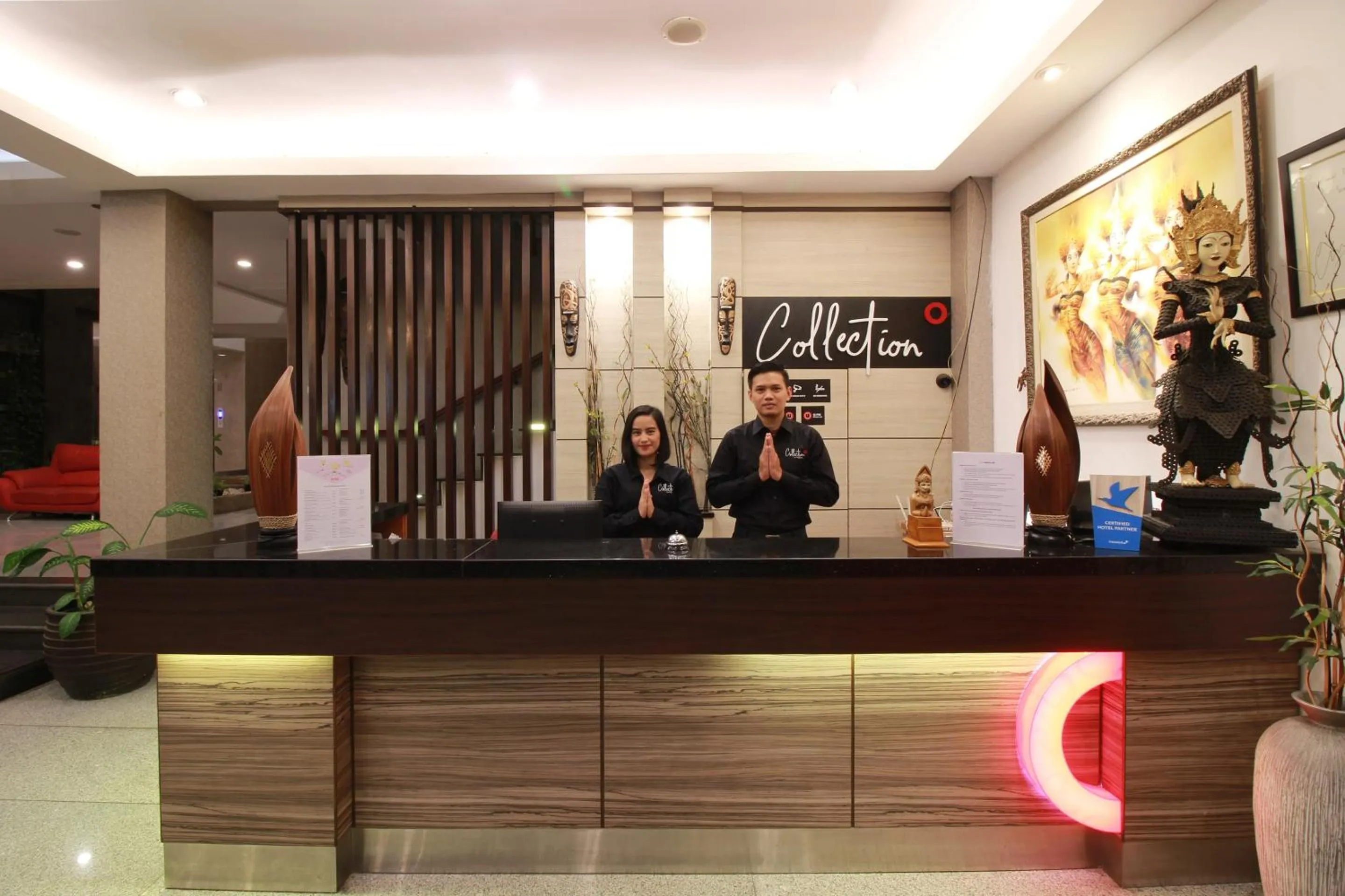 Lobby or reception in Collection O Pasteur Near Paris Van Java Mall Formerly Sweet Karina