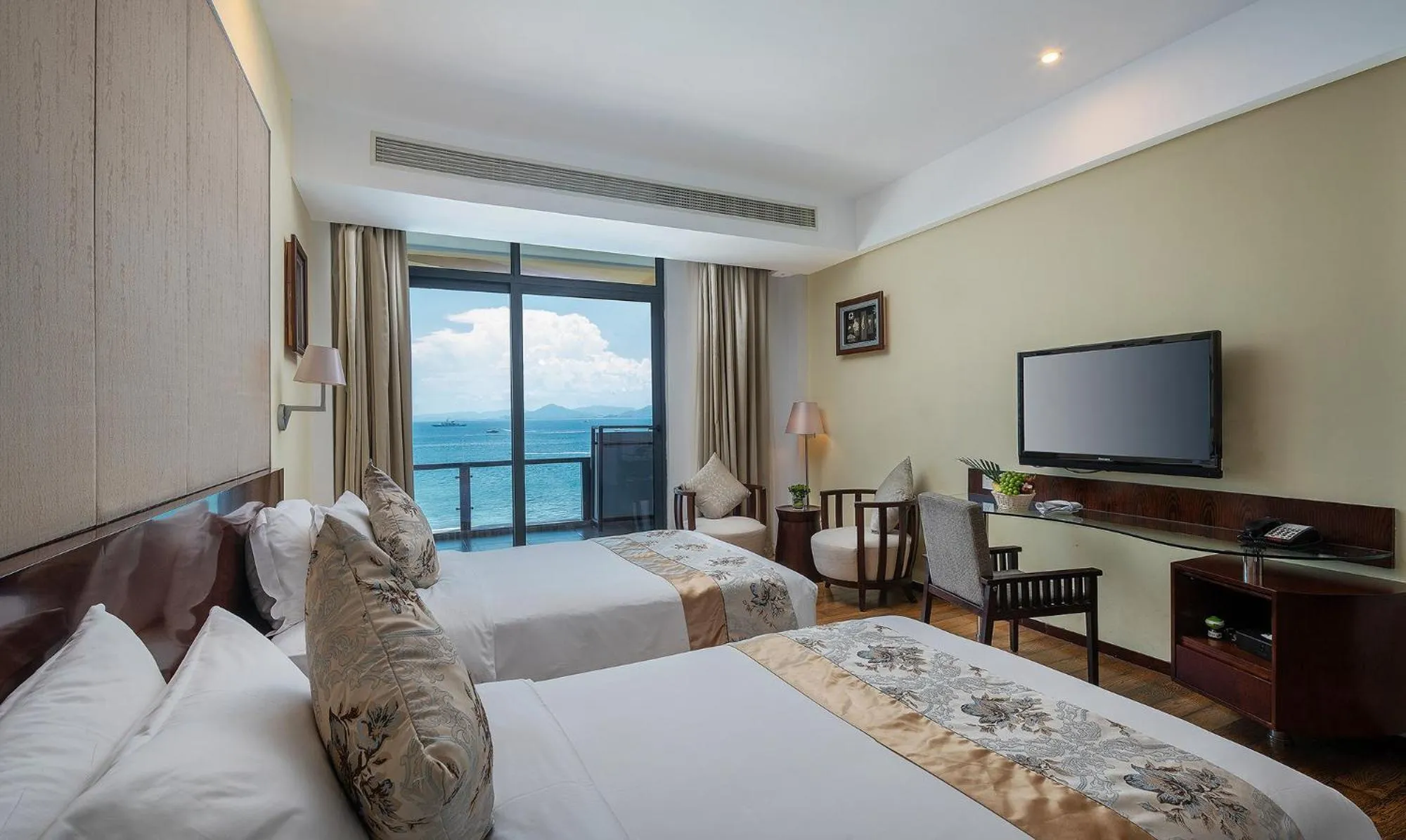 Photo of the whole room in Sanya Serenity Coast Marina Hotel