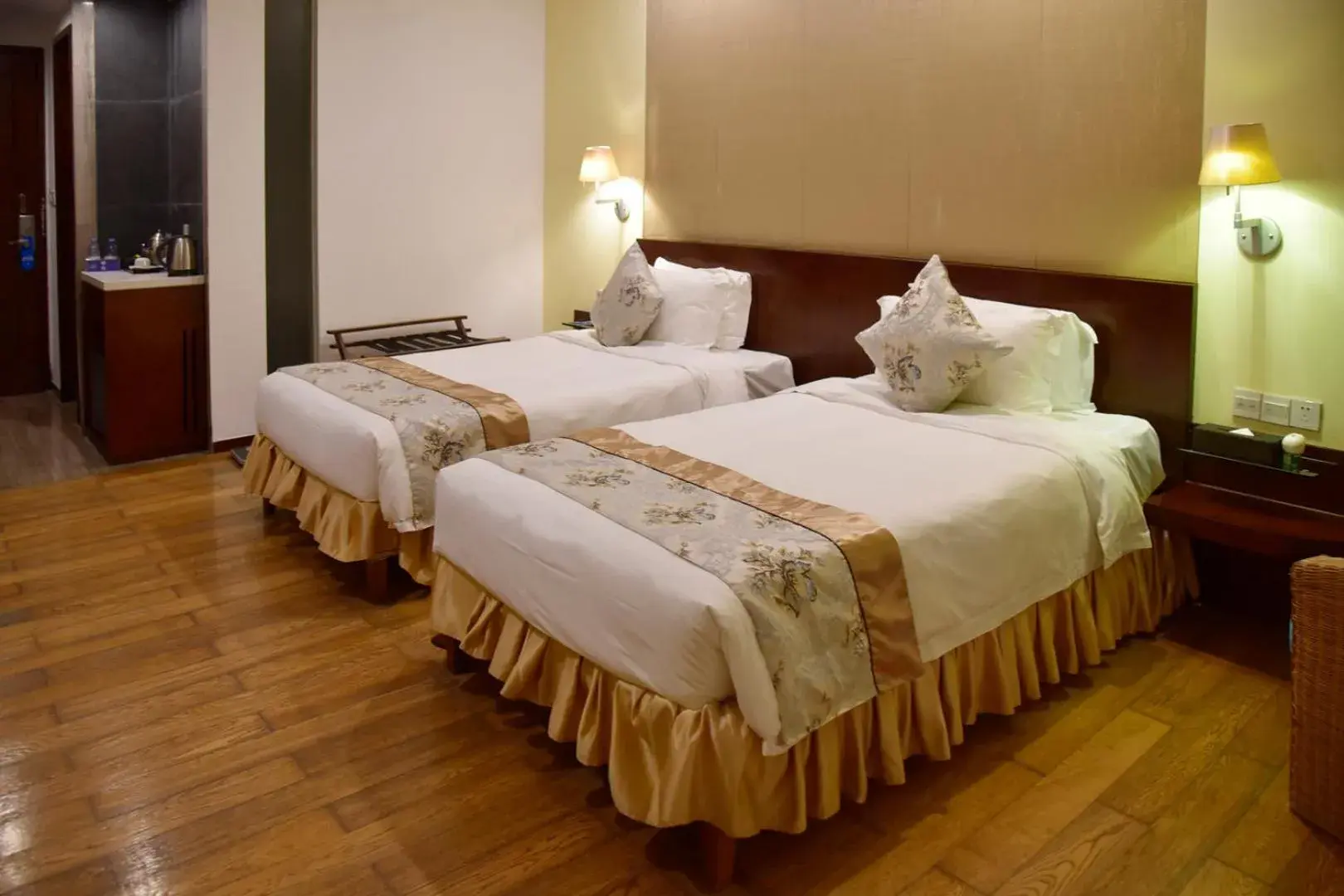 Bedroom in Sanya Serenity Coast Marina Hotel Bedroom in Sanya Serenity Coast Marina Hotel