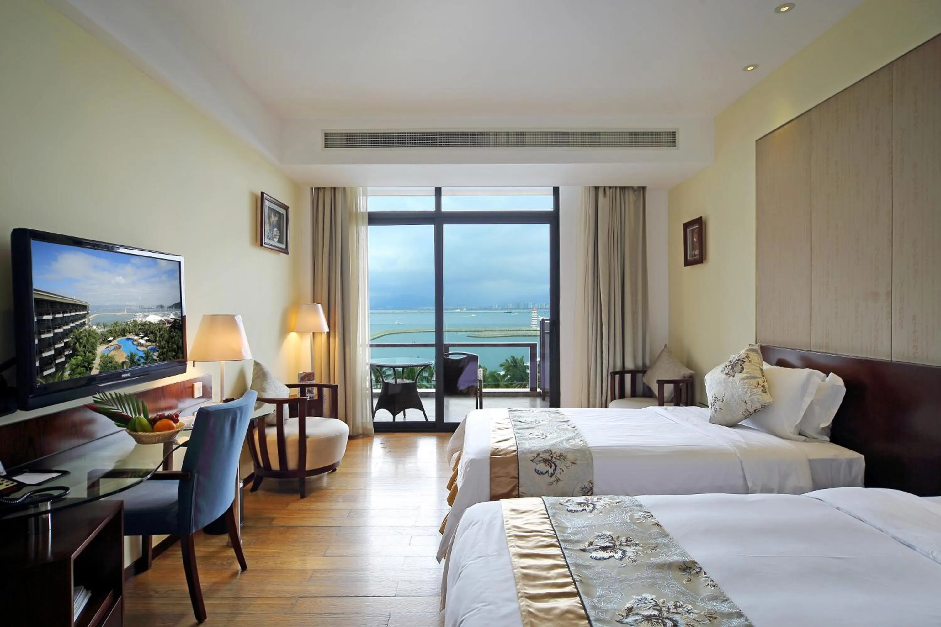 Photo of the whole room in Sanya Serenity Coast Marina Hotel