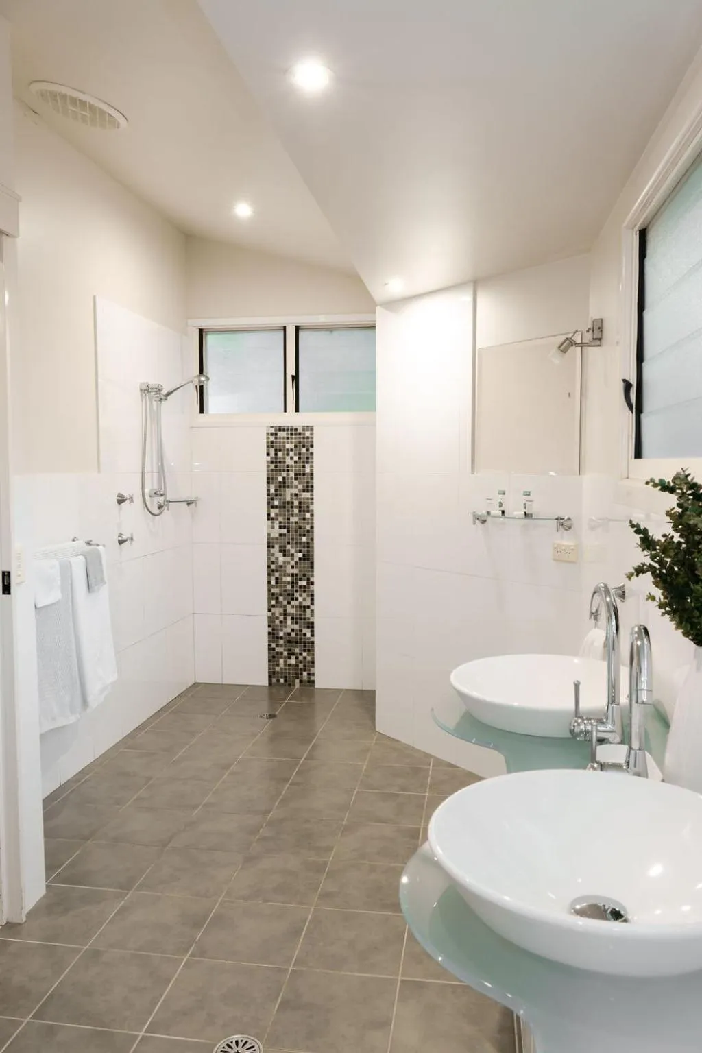 Lake Russell Lakeside Retreat