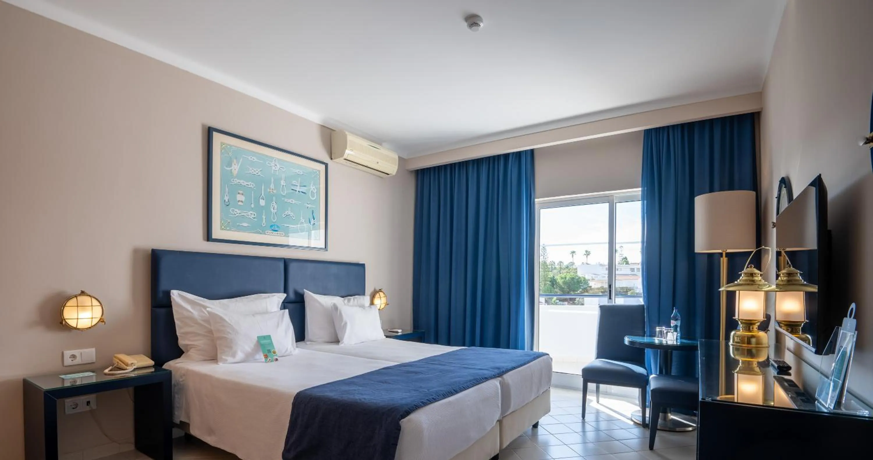 Bed in Vila Gale Nautico