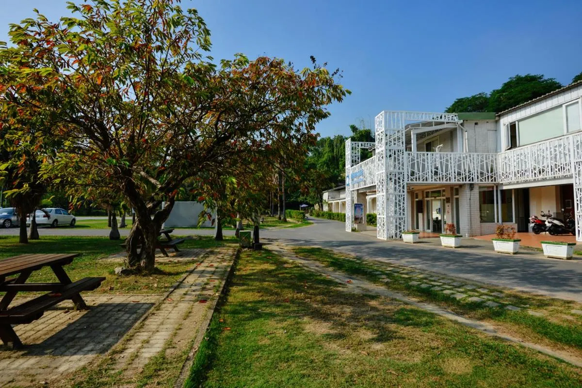 Property Building in Chengching Lakefront Resort