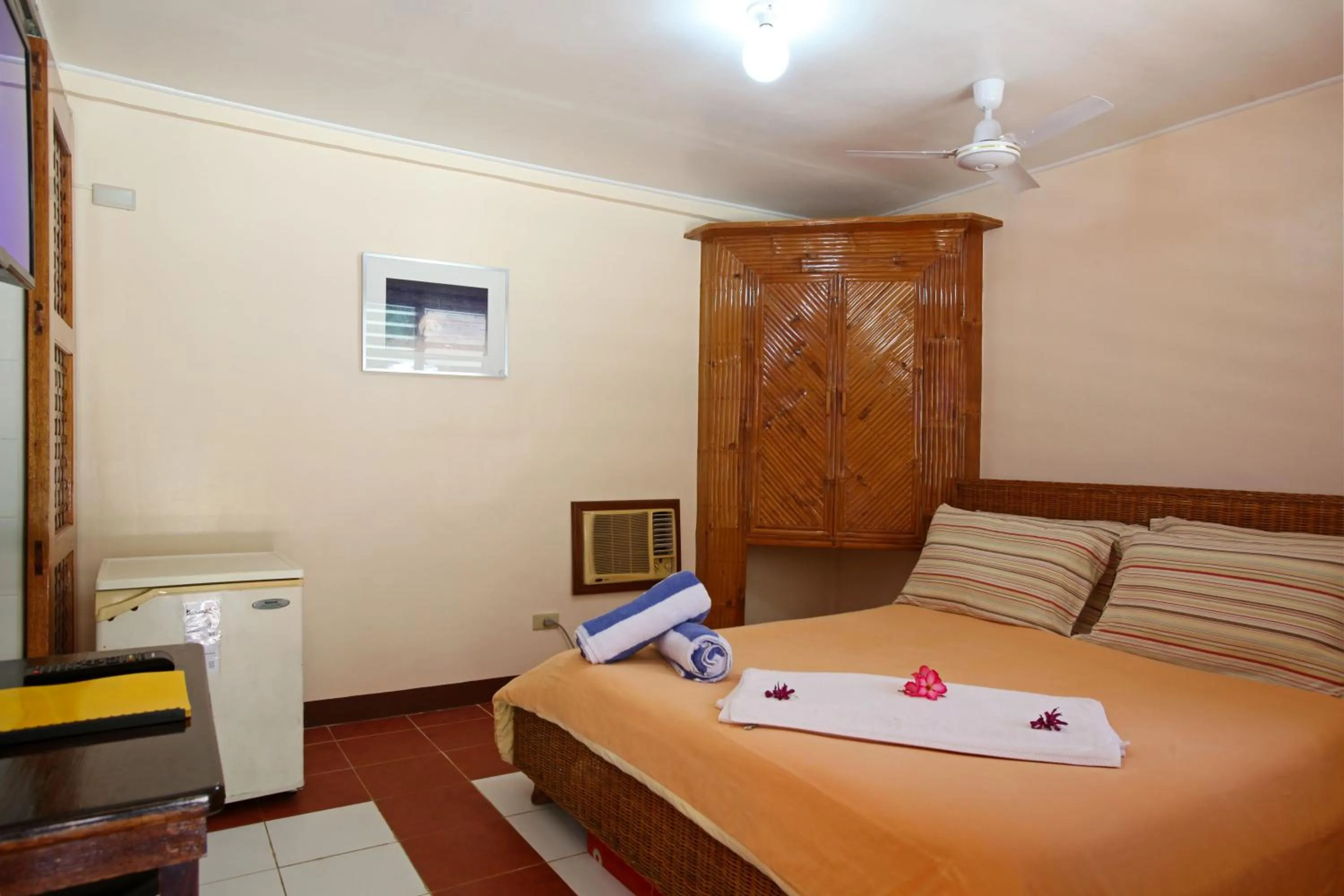 Bed in El Galleon Beach Resort