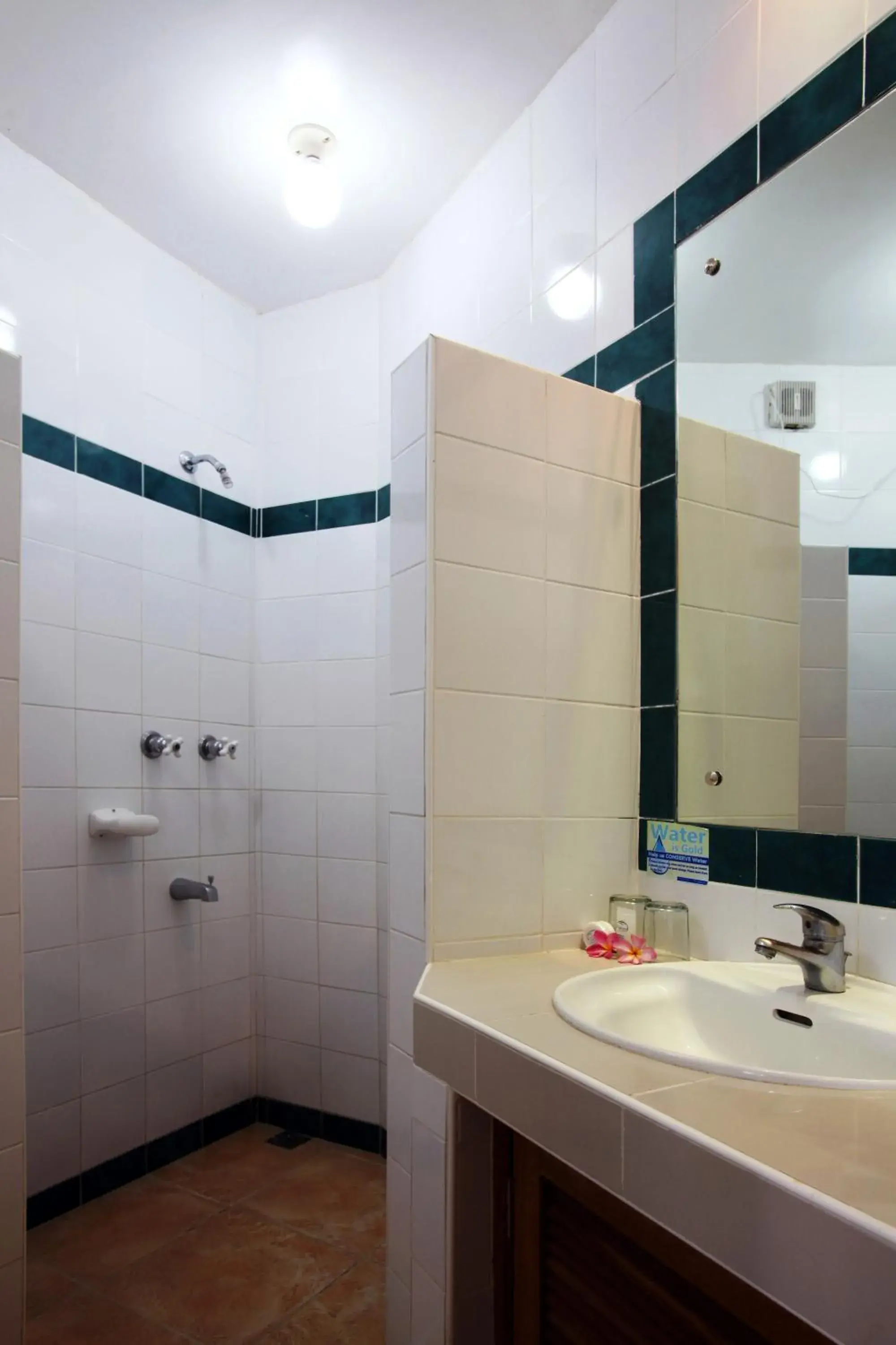 Bathroom in El Galleon Beach Resort Bathroom in El Galleon Beach Resort