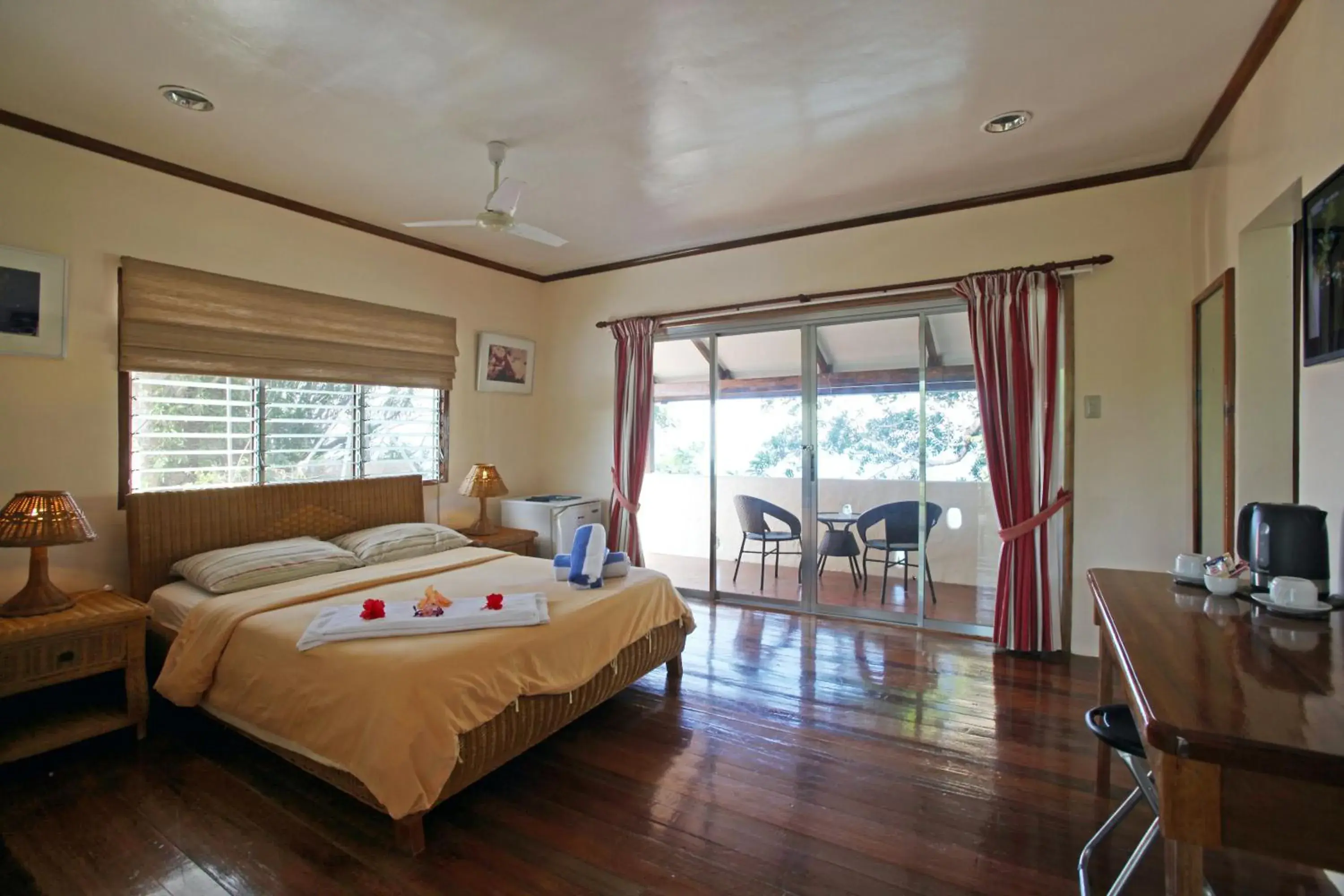 Bed in El Galleon Beach Resort Bed in El Galleon Beach Resort