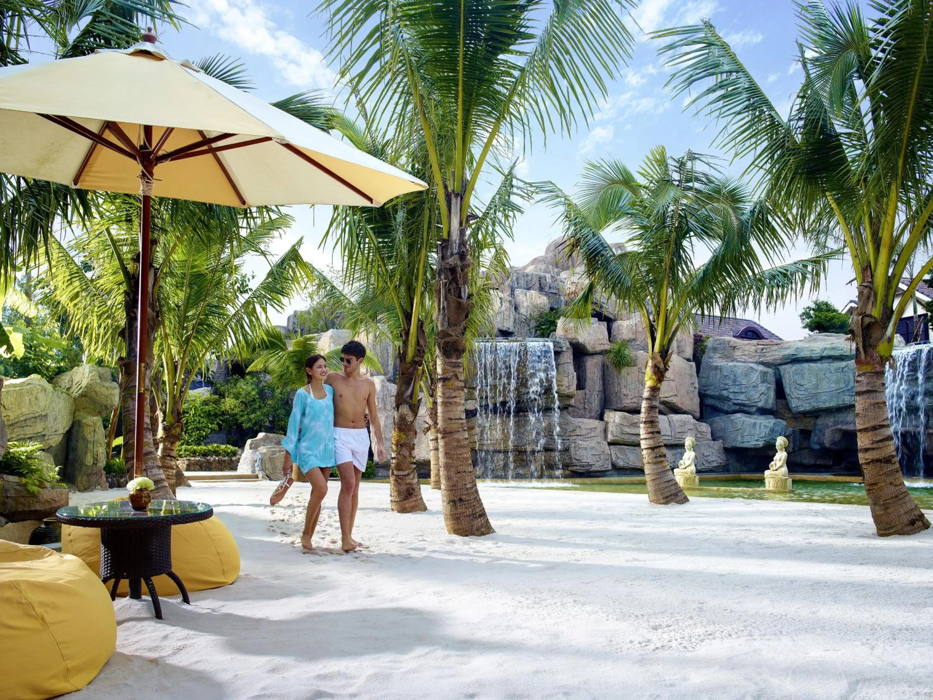 Day in Mission Hills Resort Haikou