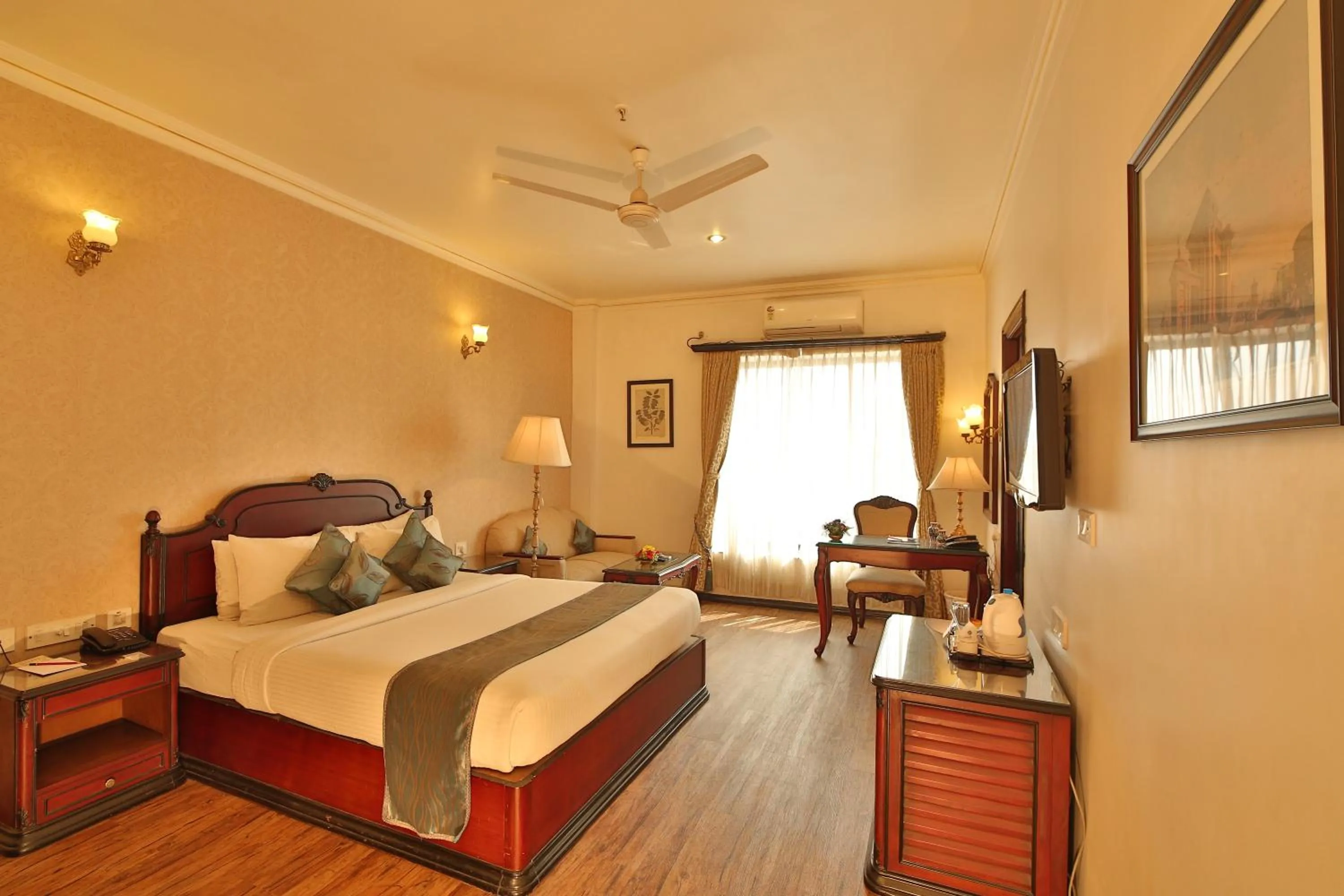 Bedroom, Bed in The Lindsay