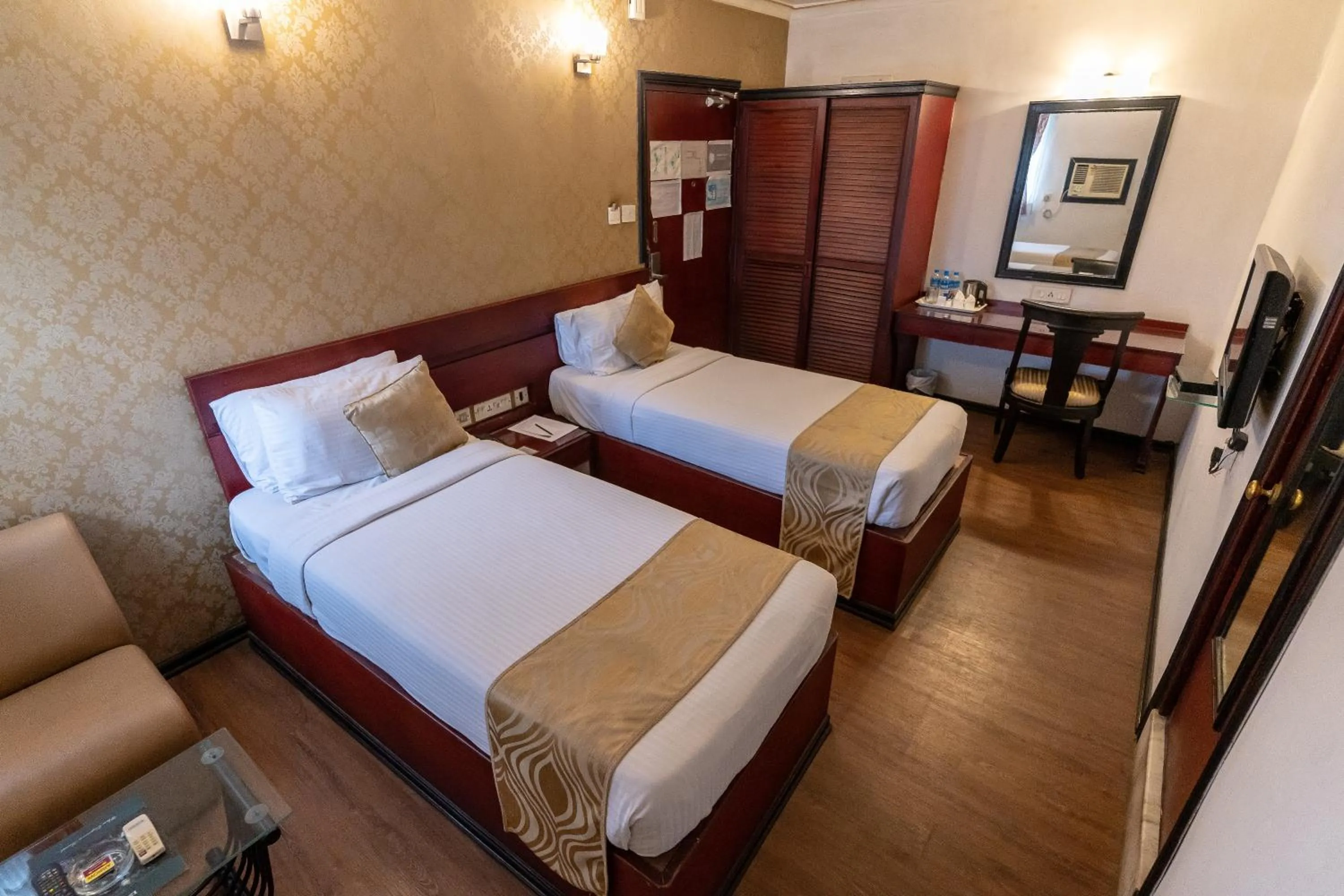 Guests, Bed in The Lindsay