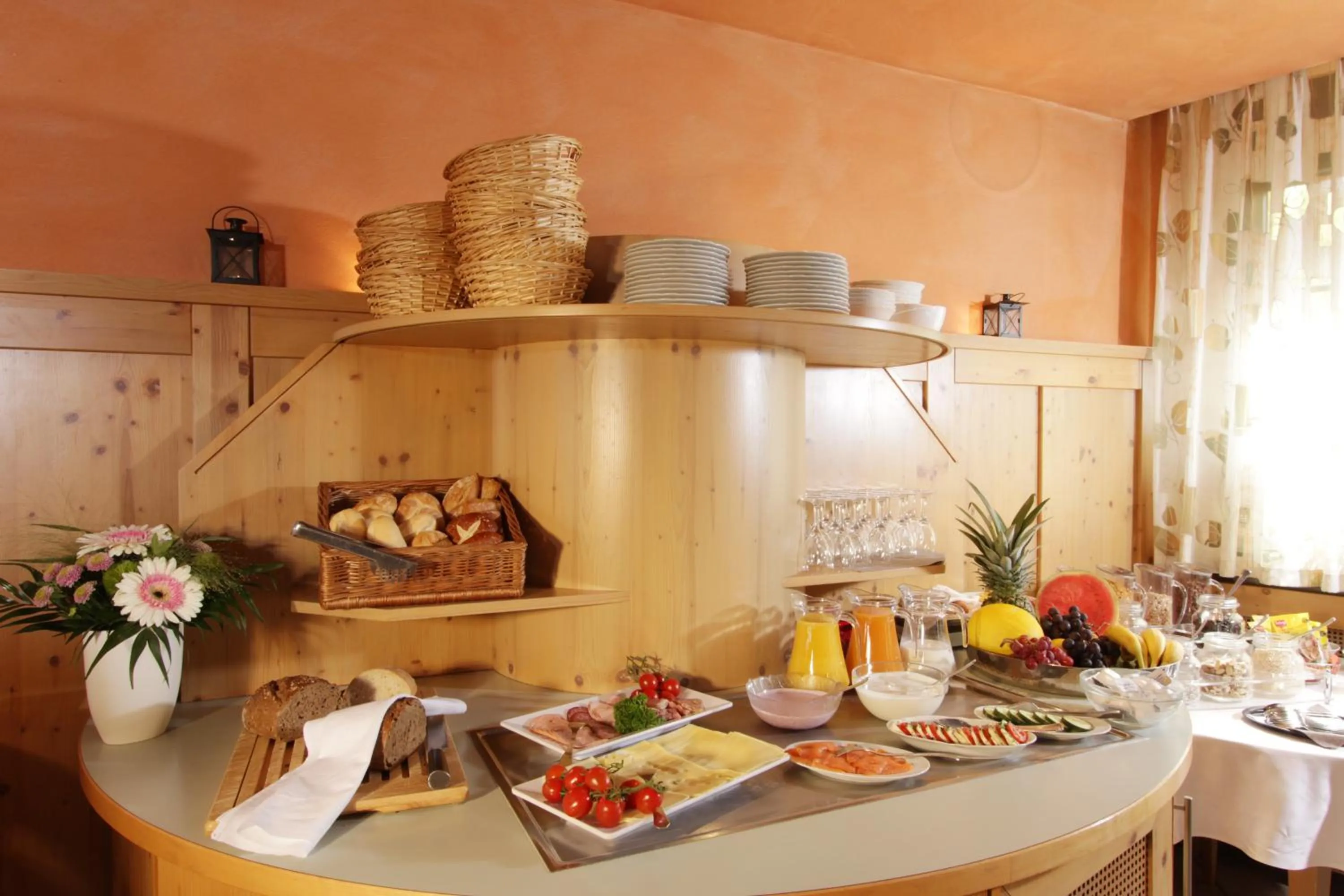 Breakfast in Hotel Restaurant Reichsadler