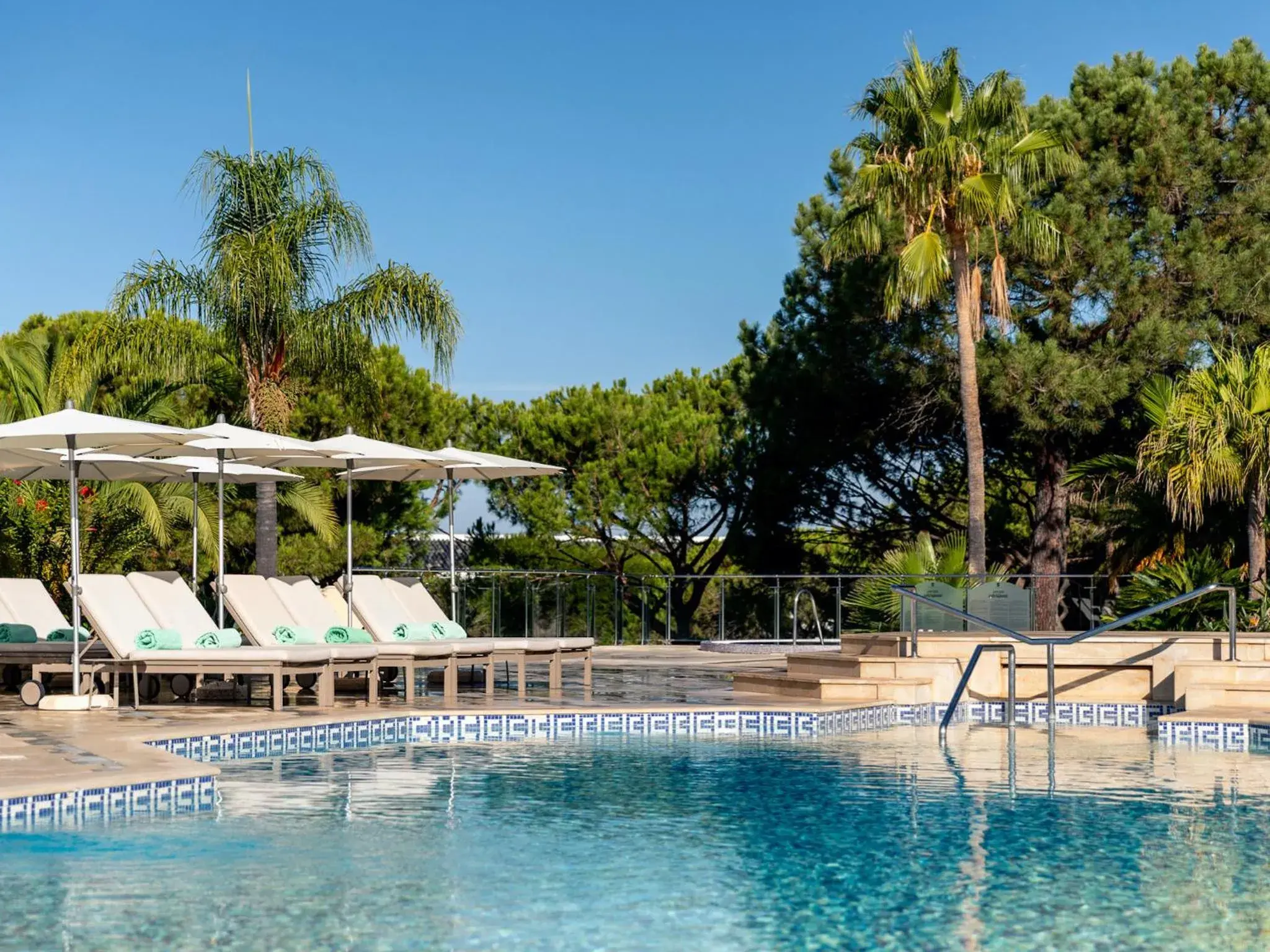 Swimming pool in Hotel Quinta do Lago Swimming pool in Hotel Quinta do Lago