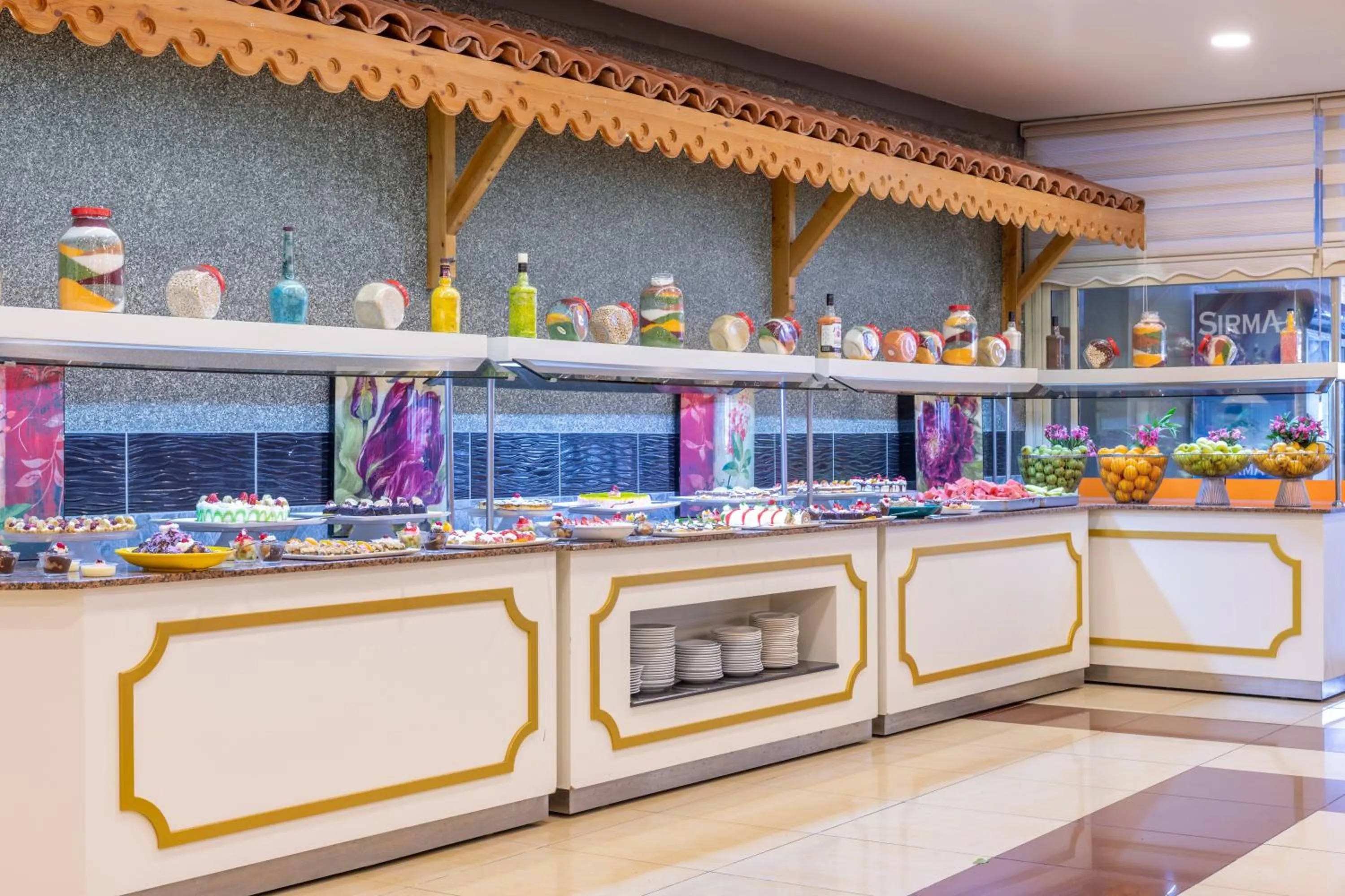 Restaurant/places to eat in Lims Bona Dea Beach Hotel