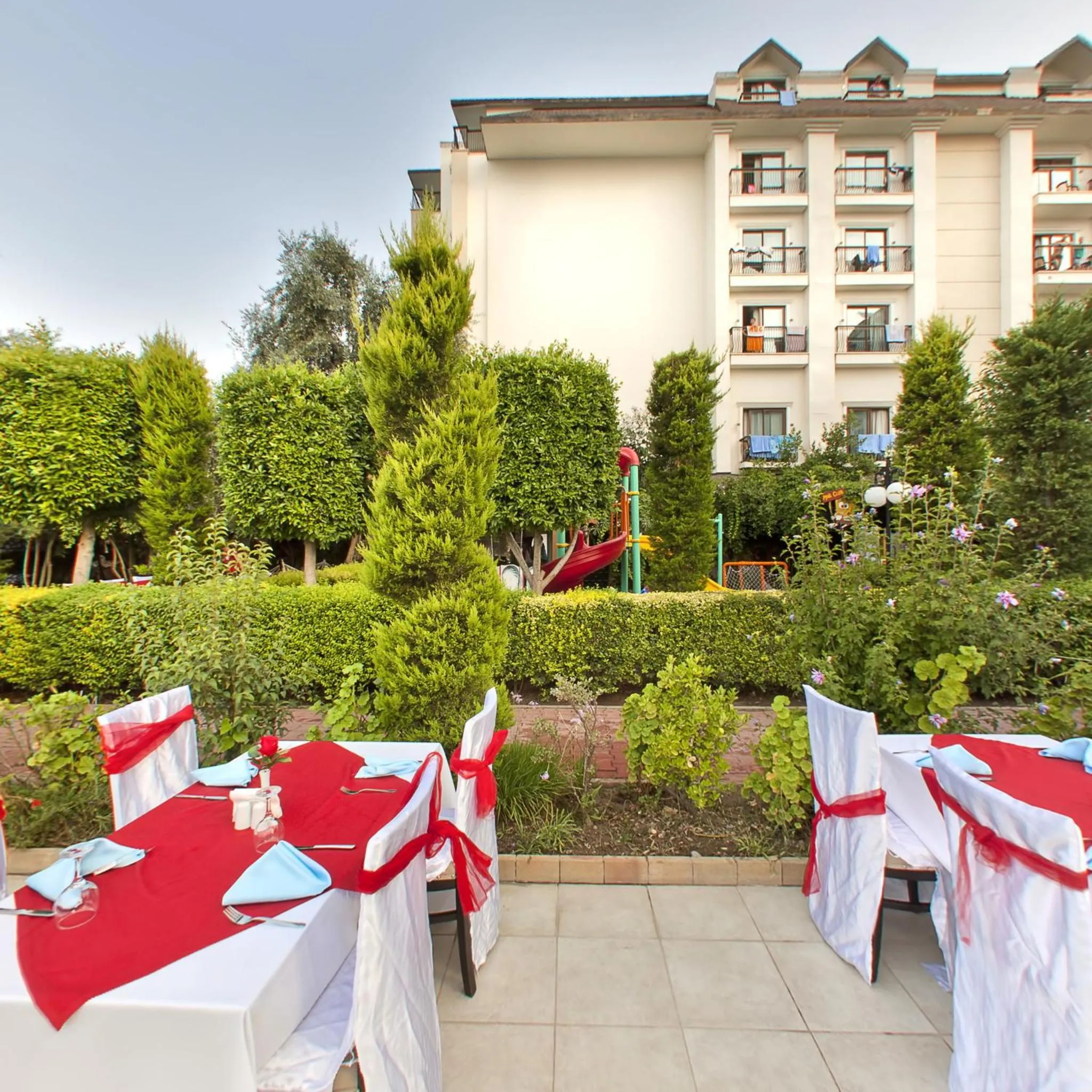 Area and facilities in Lims Bona Dea Beach Hotel