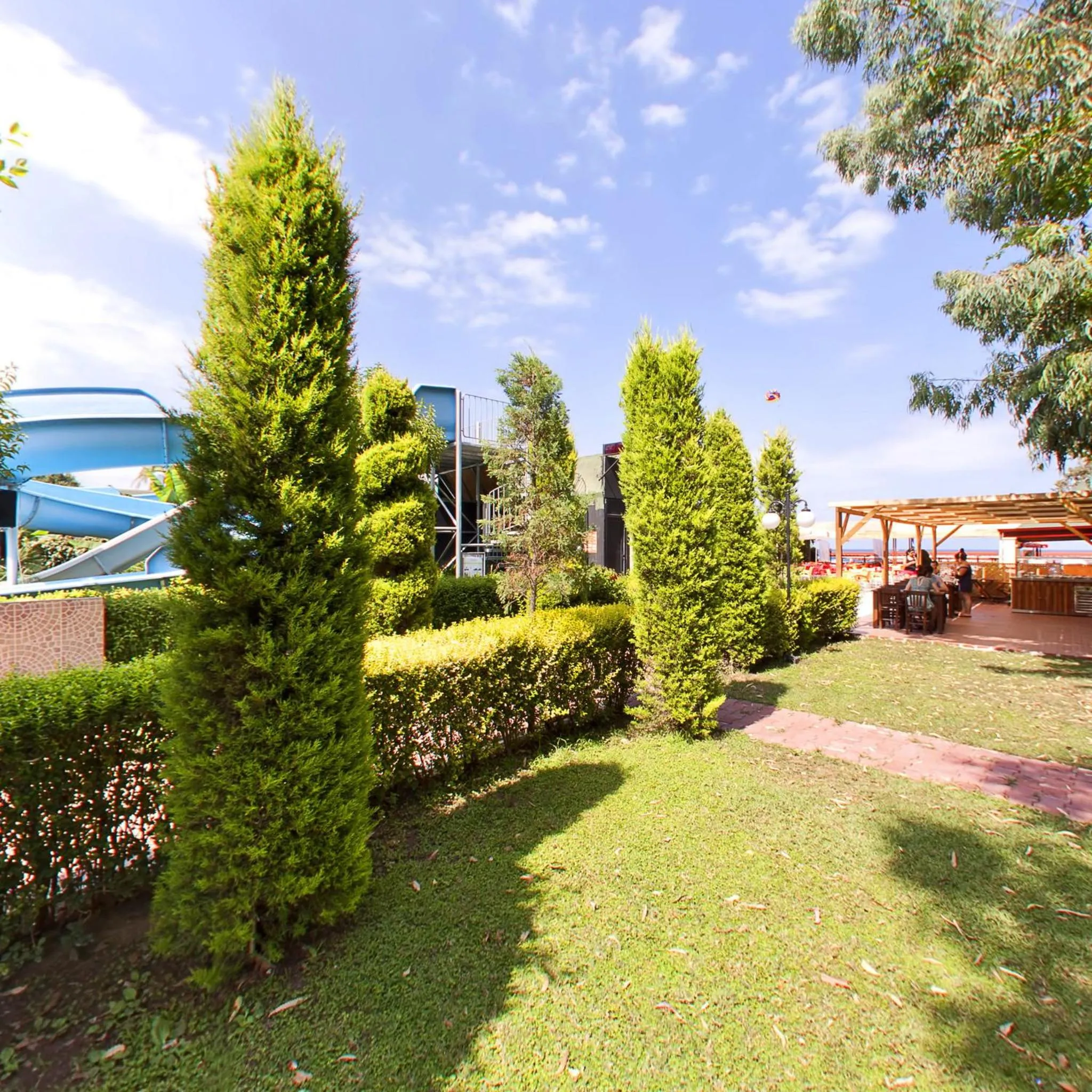 Garden in Lims Bona Dea Beach Hotel