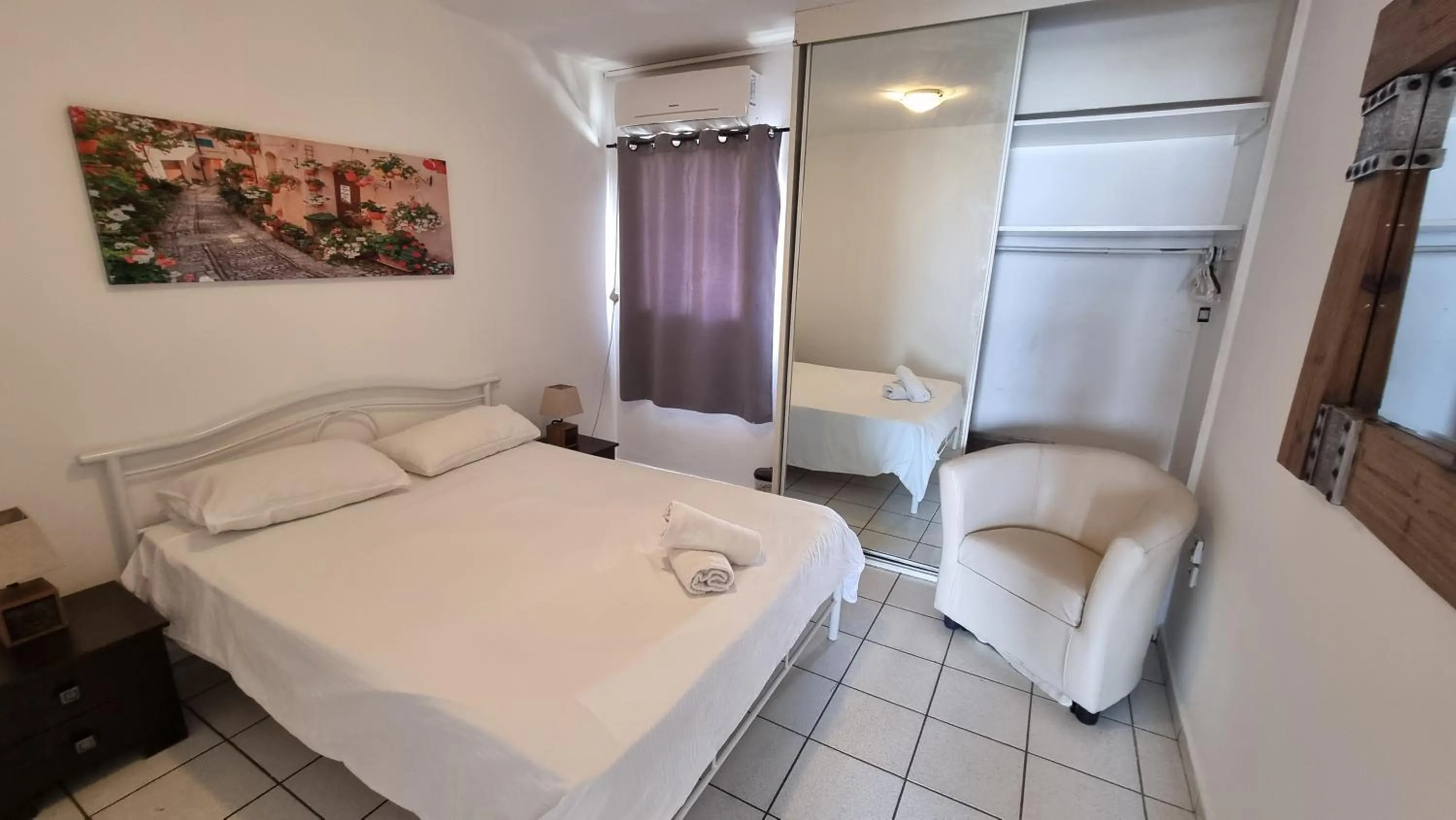 Bedroom, Bed in Lev Eilat Suites