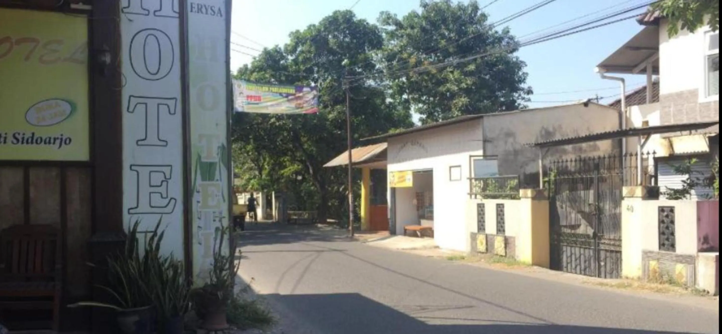 Facade/entrance in Hotel Erysa Juanda