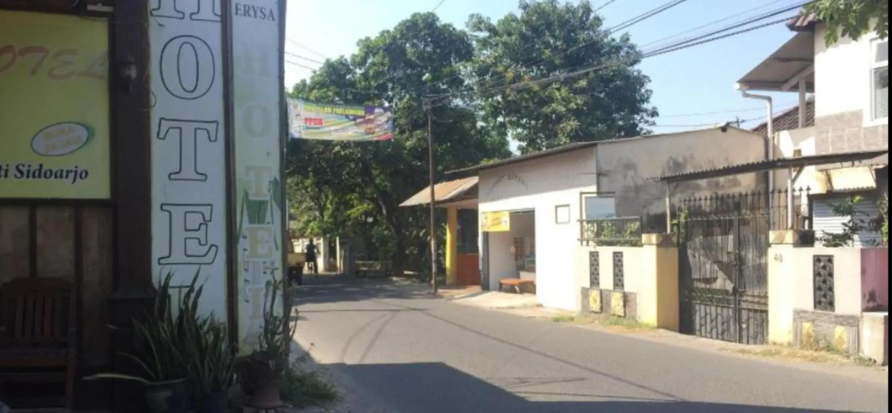 Facade/entrance in Hotel Erysa Juanda Facade/entrance in Hotel Erysa Juanda