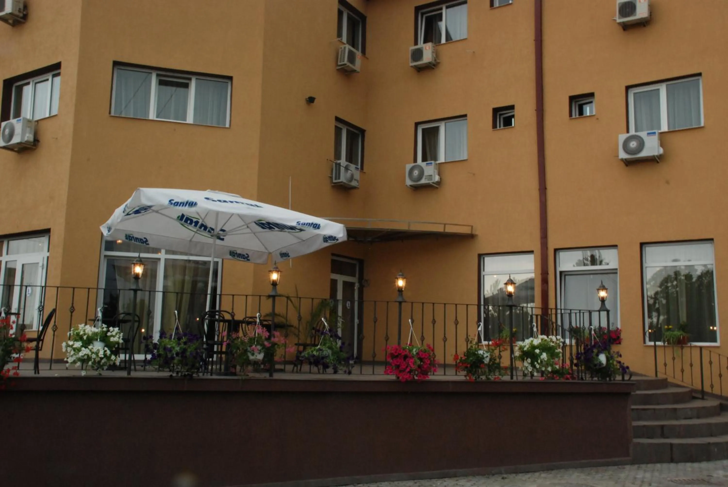 Facade/entrance in Hotel Liliacul