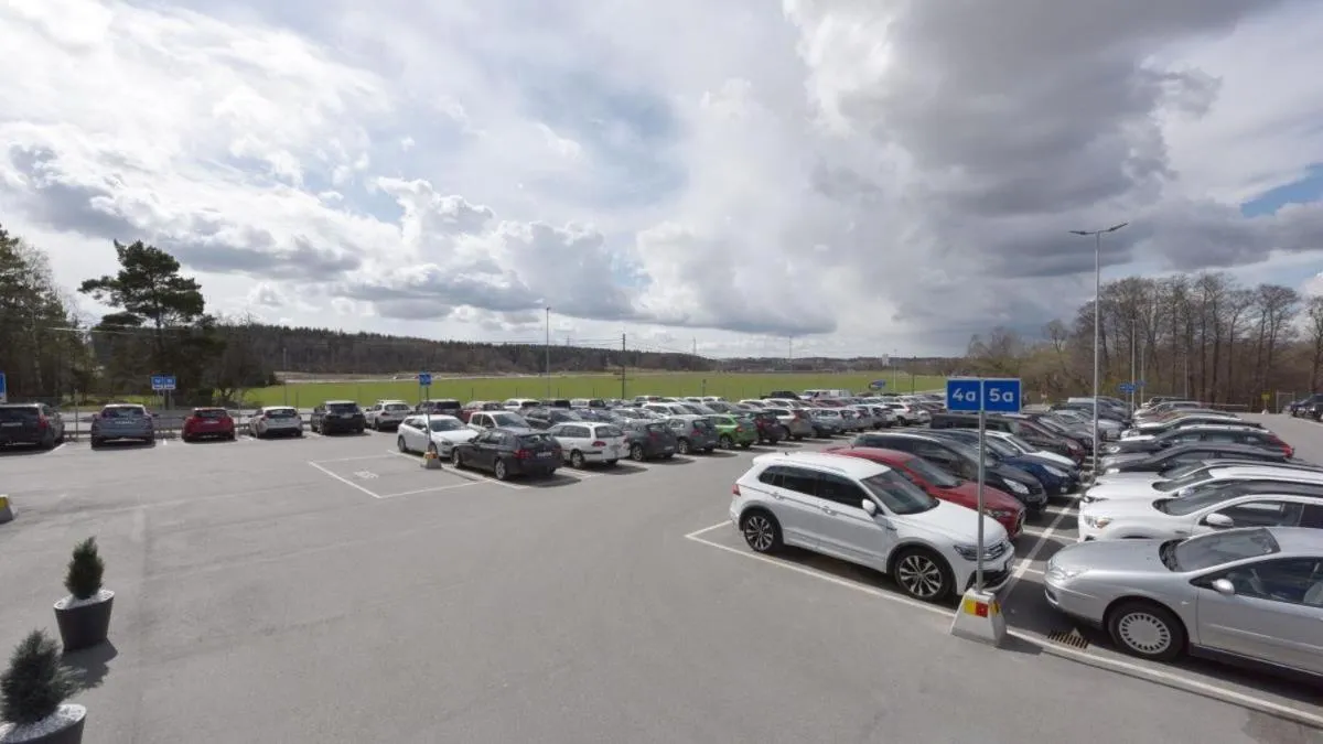 Parking in Måby Park Hotel Arlanda