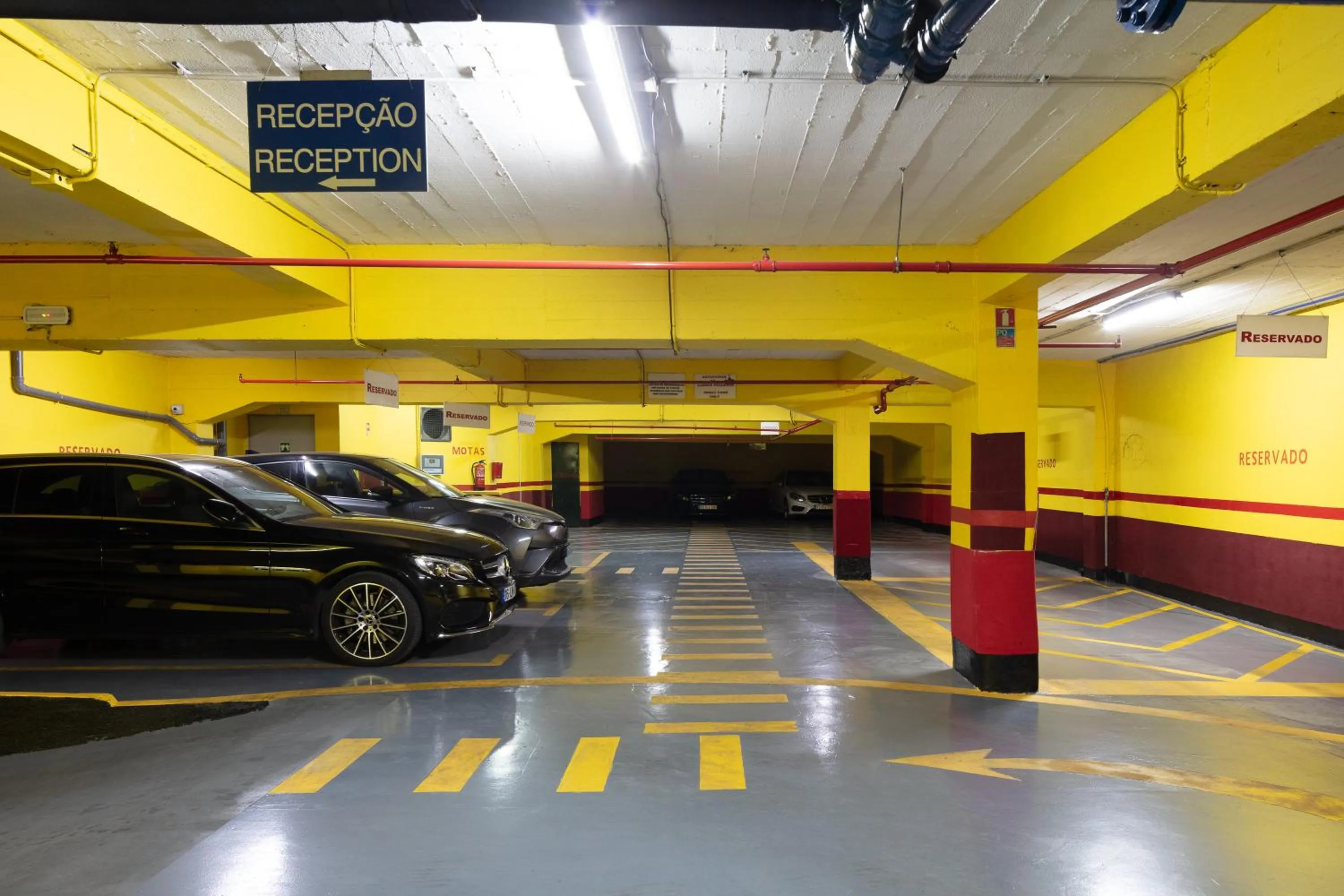 Property building in Hotel Anjos