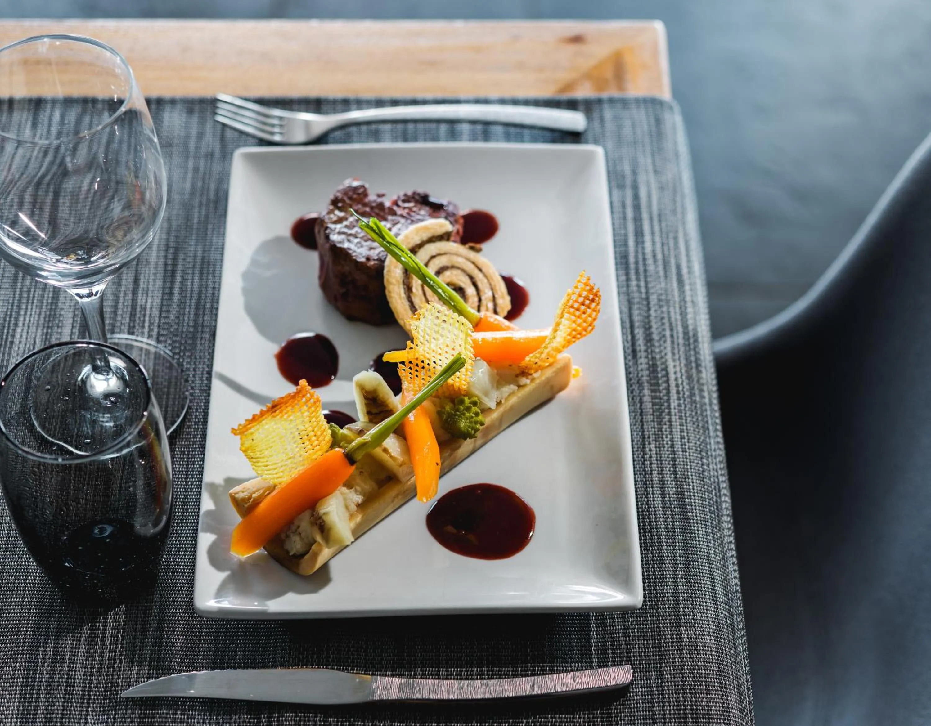 Restaurant/places to eat in Anova Hotel & Spa