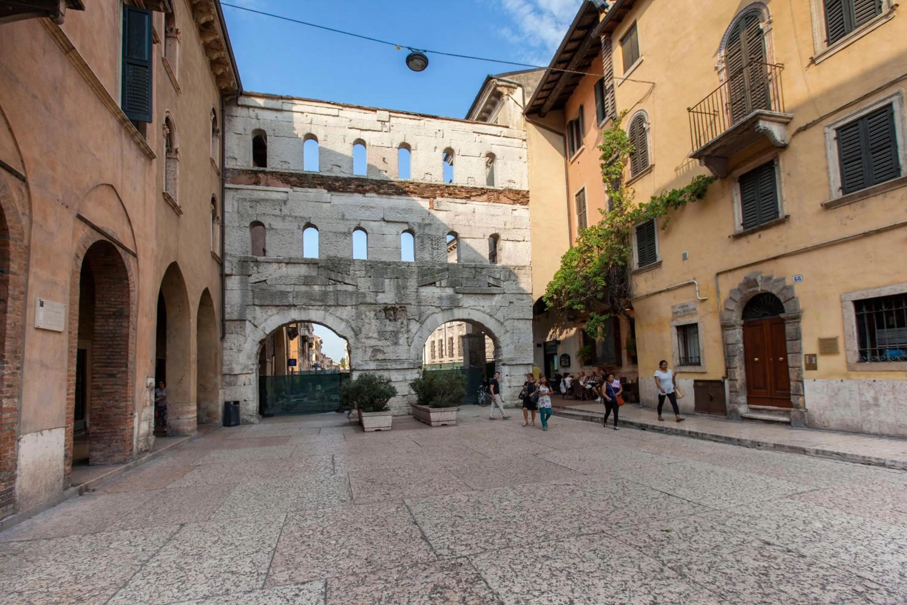 Restaurant/places to eat in Oriana Homèl Verona