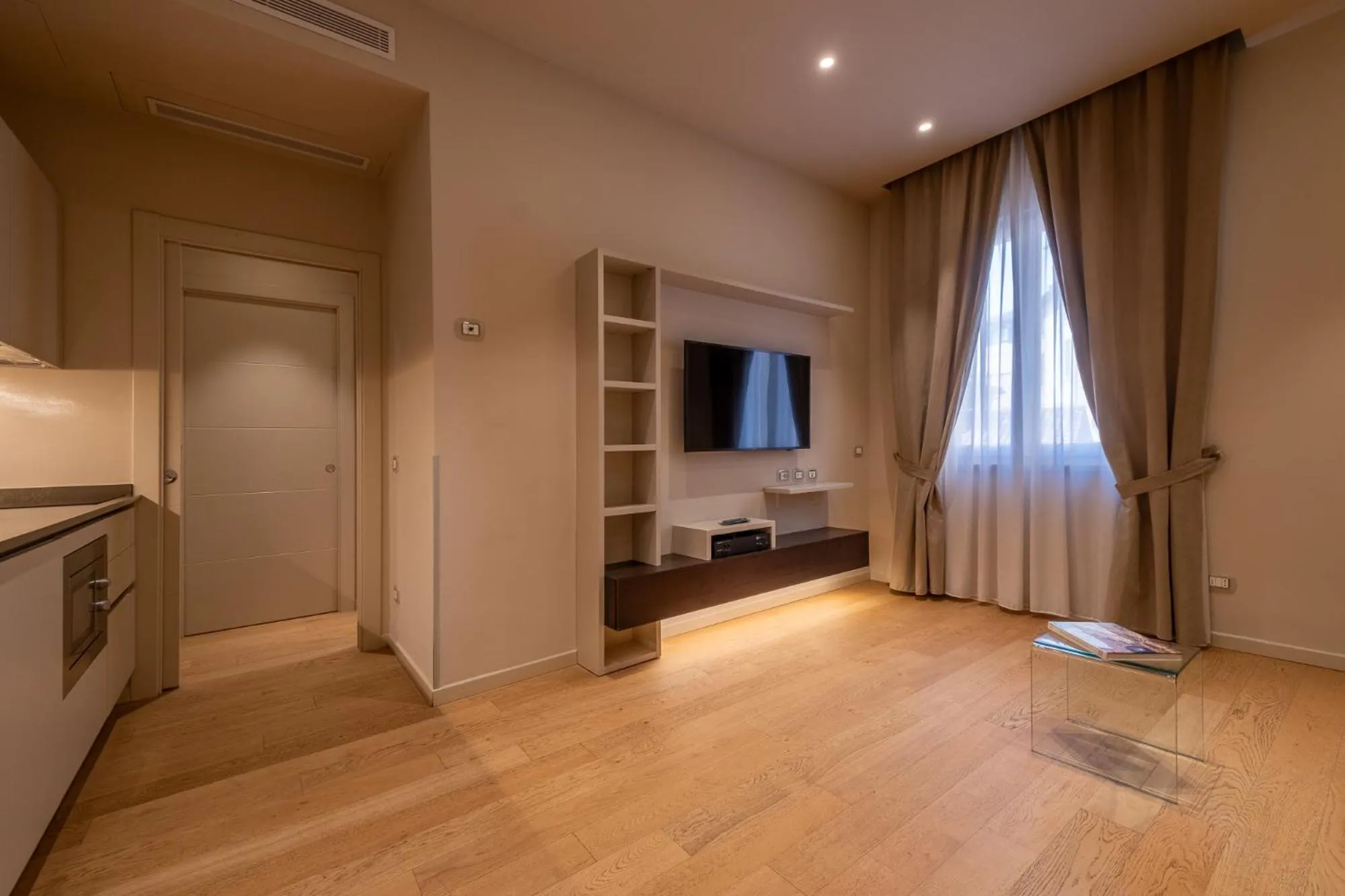 TV and multimedia in Oriana Homèl Verona