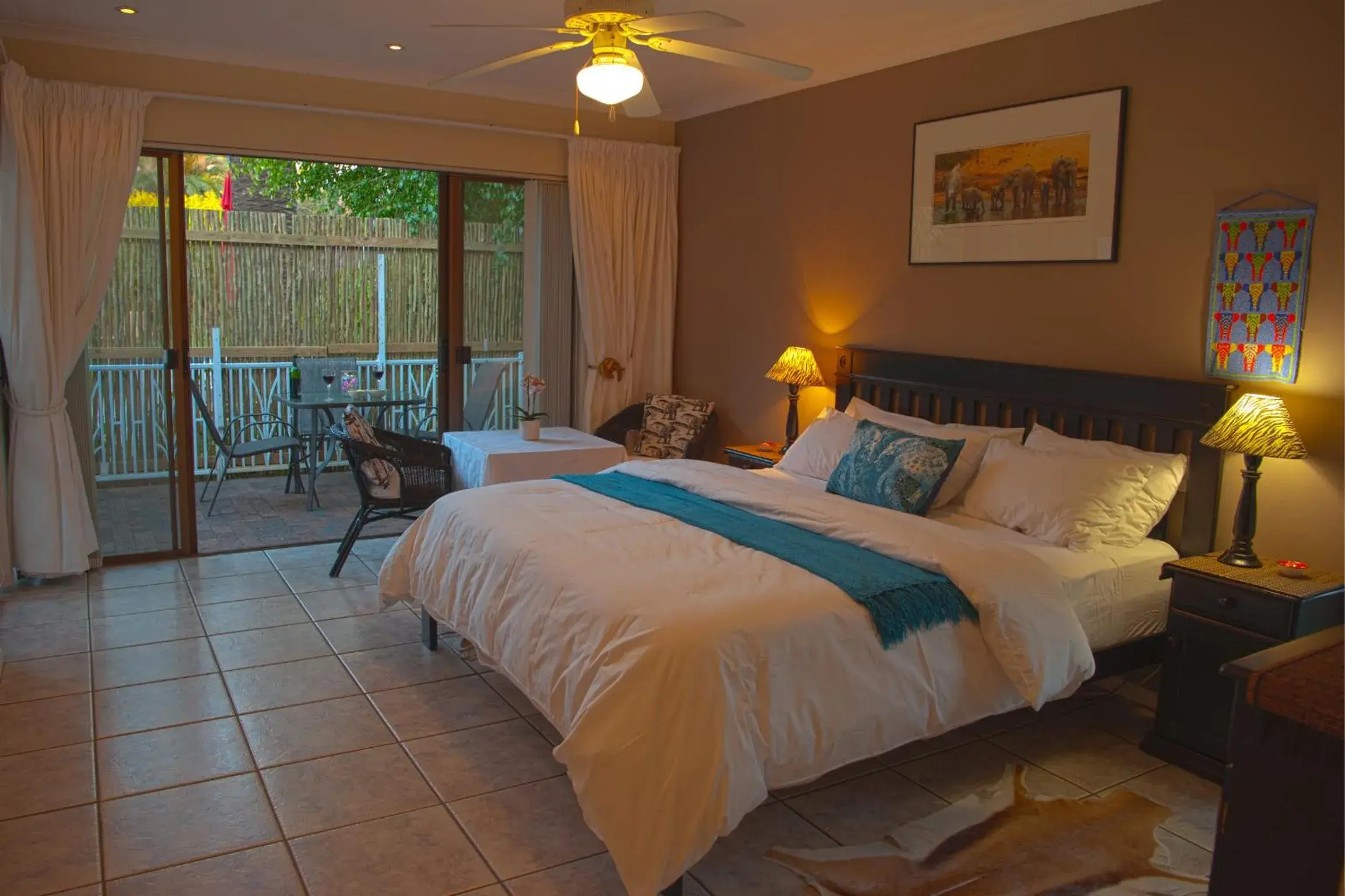 King Room - Main Building - Elephant in Easy Five Guest House King Room - Main Building - Elephant in Easy Five Guest House