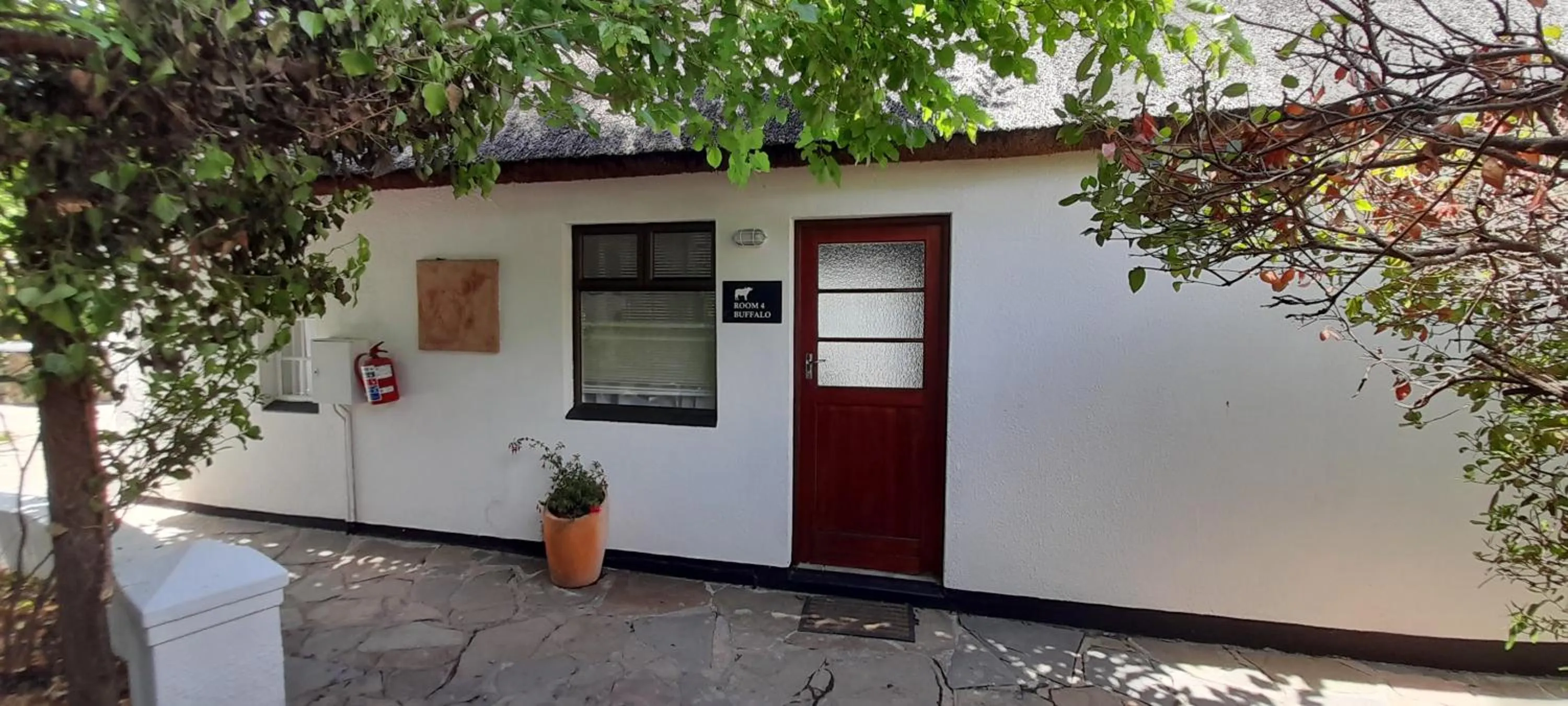 Easy Five Guest House