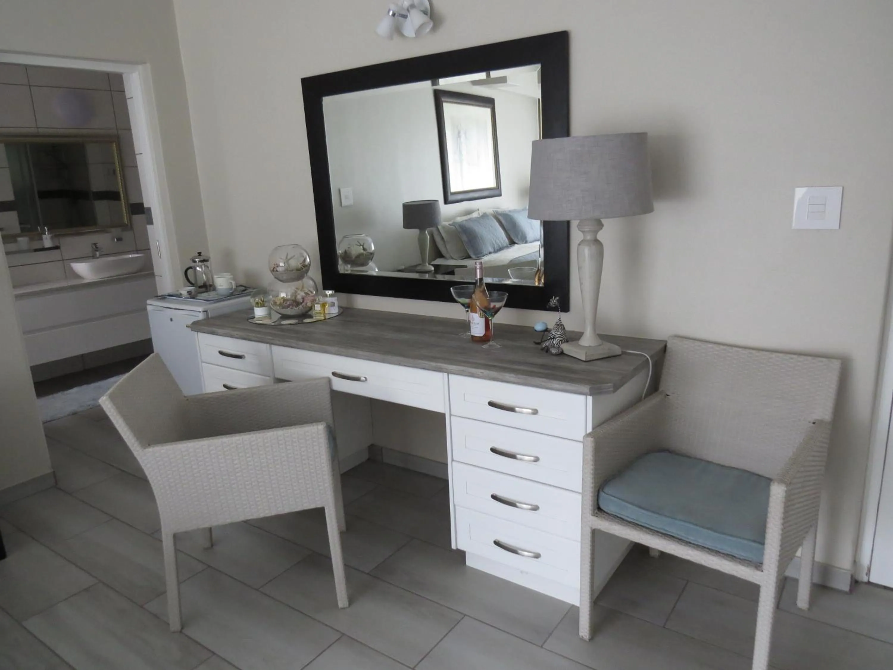 Easy Five Guest House