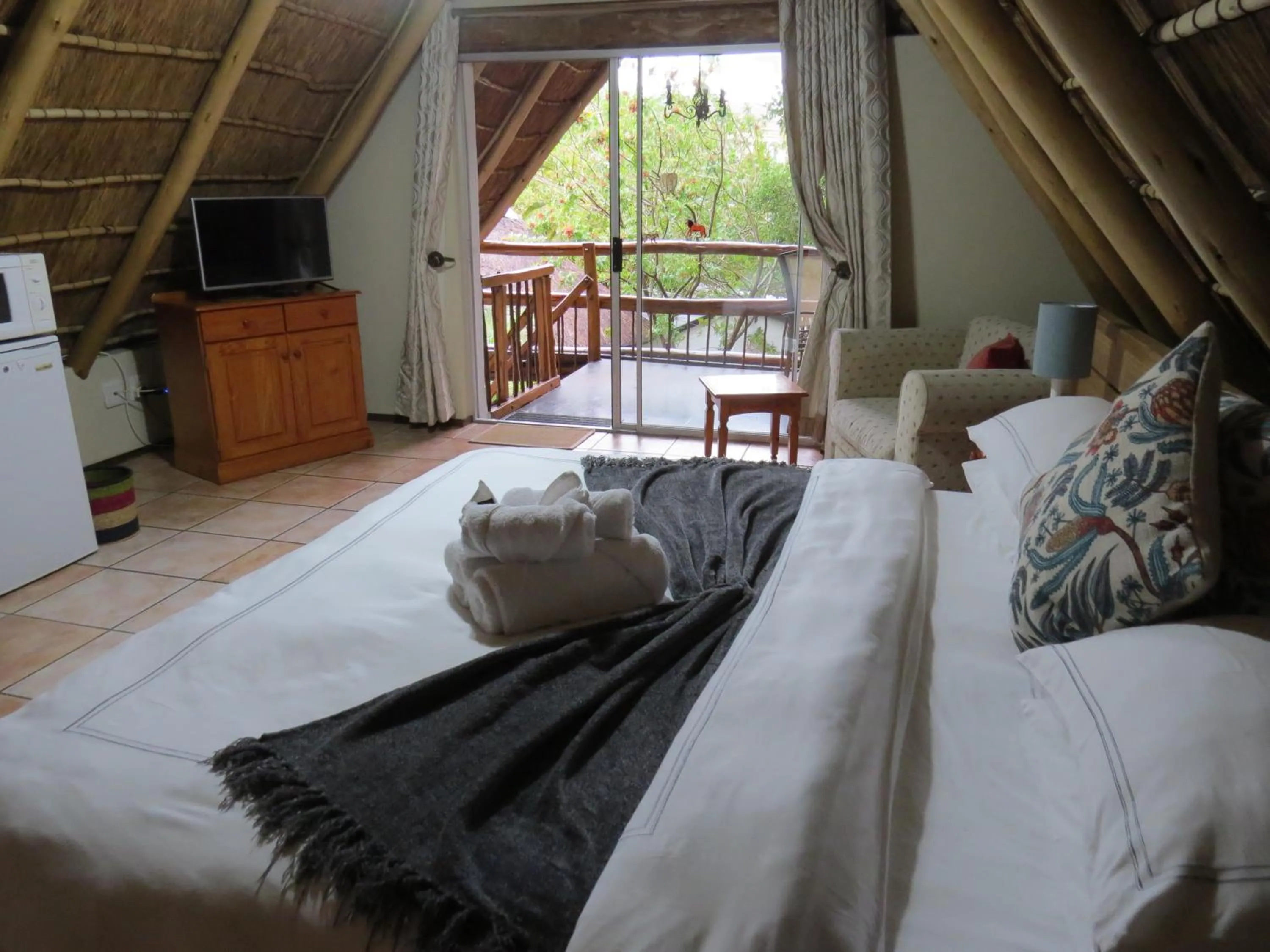 Bed in Easy Five Guest House